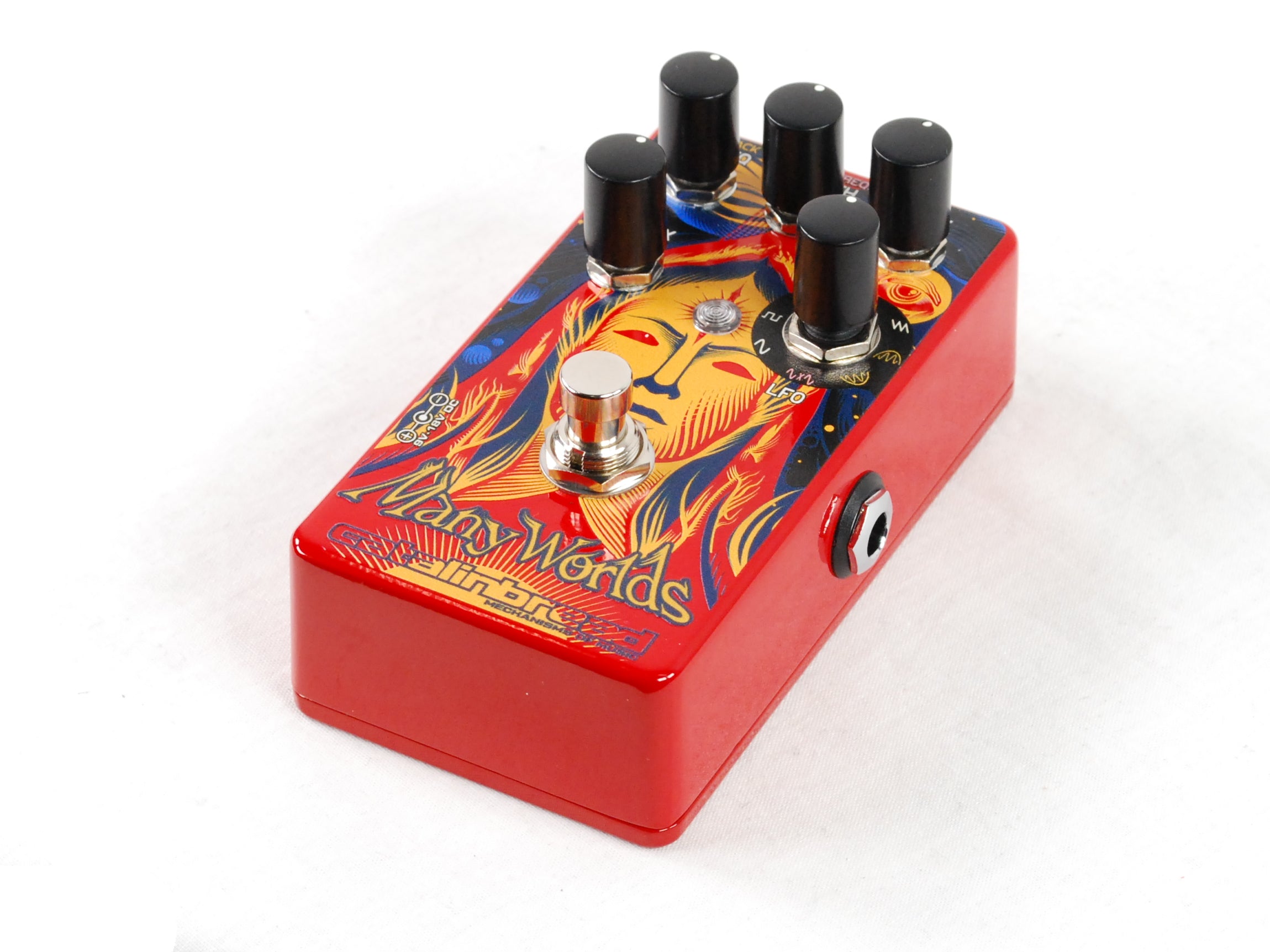 Catalinbread Many Worlds phaser pedal — rear jacks view