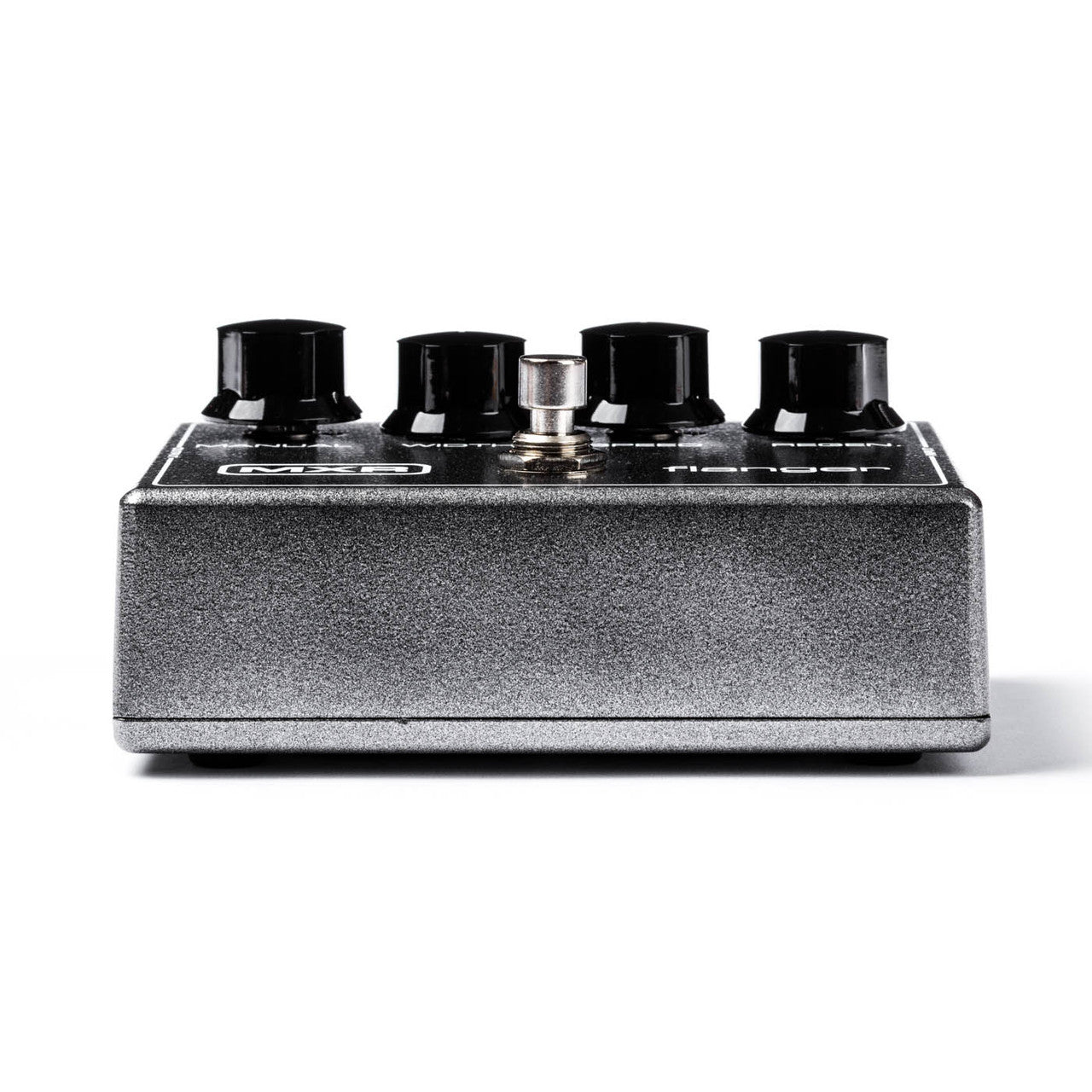 MXR M117R Flanger pedal — footswitch detail