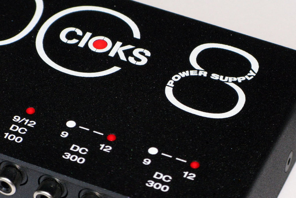 CIOKS DC8 pedal power supply — side view with mains input