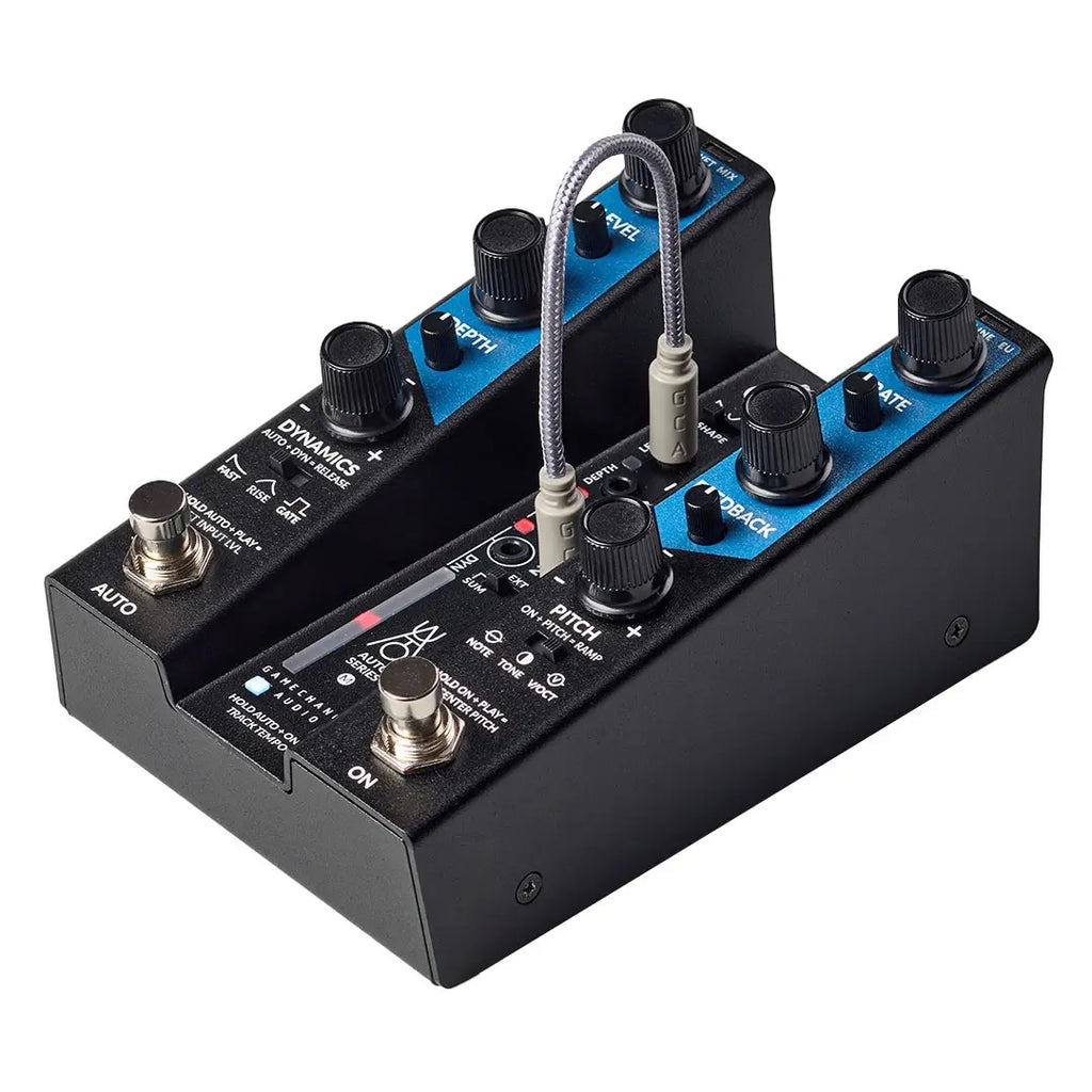 Gamechanger Audio AUTO Chorus guitar pedal — rear panel