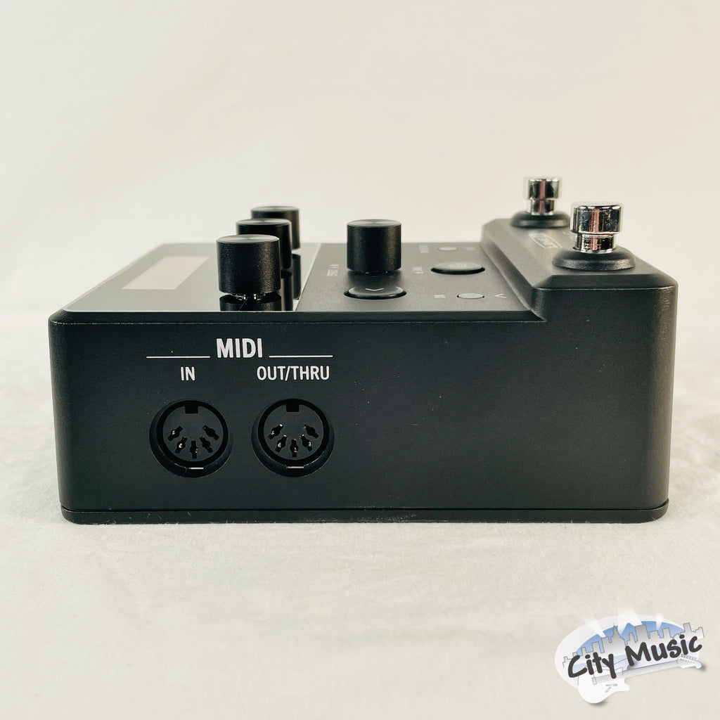 Used Line 6 HX One multi-effects pedal — footswitch detail