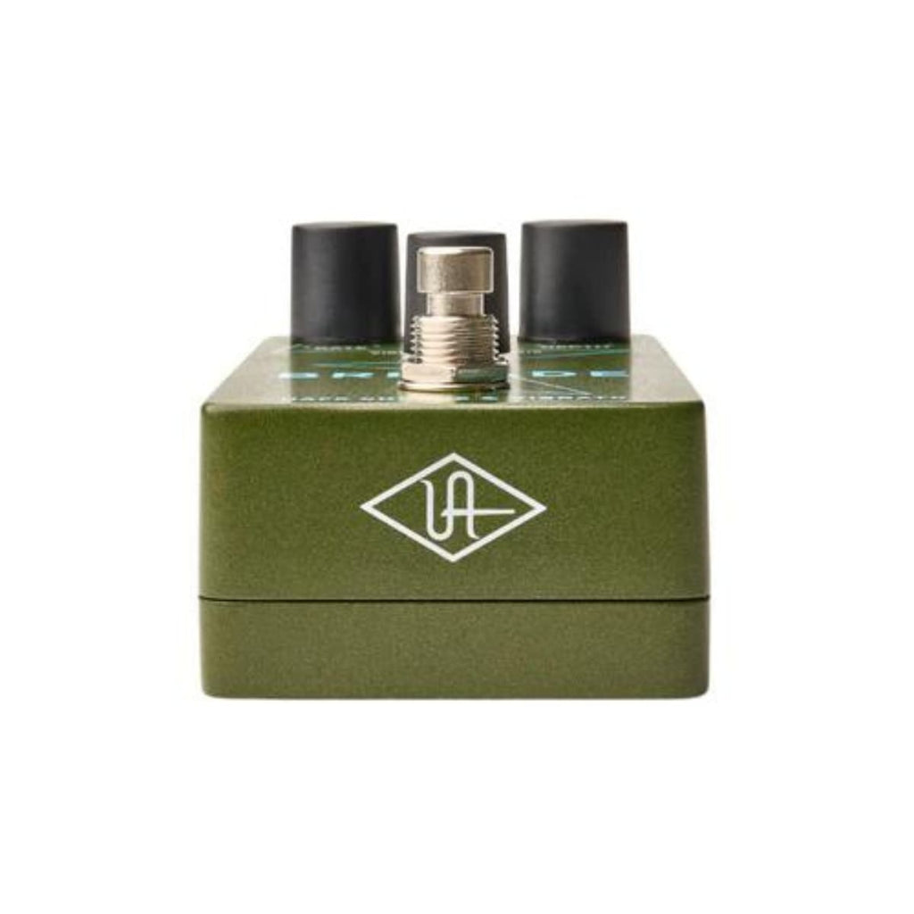 Universal Audio UAFX Brigade pedal — control knobs close-up