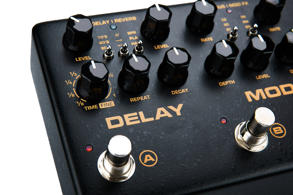 NUX NME-3 Cerberus multi-effects pedal — delay and modulation section