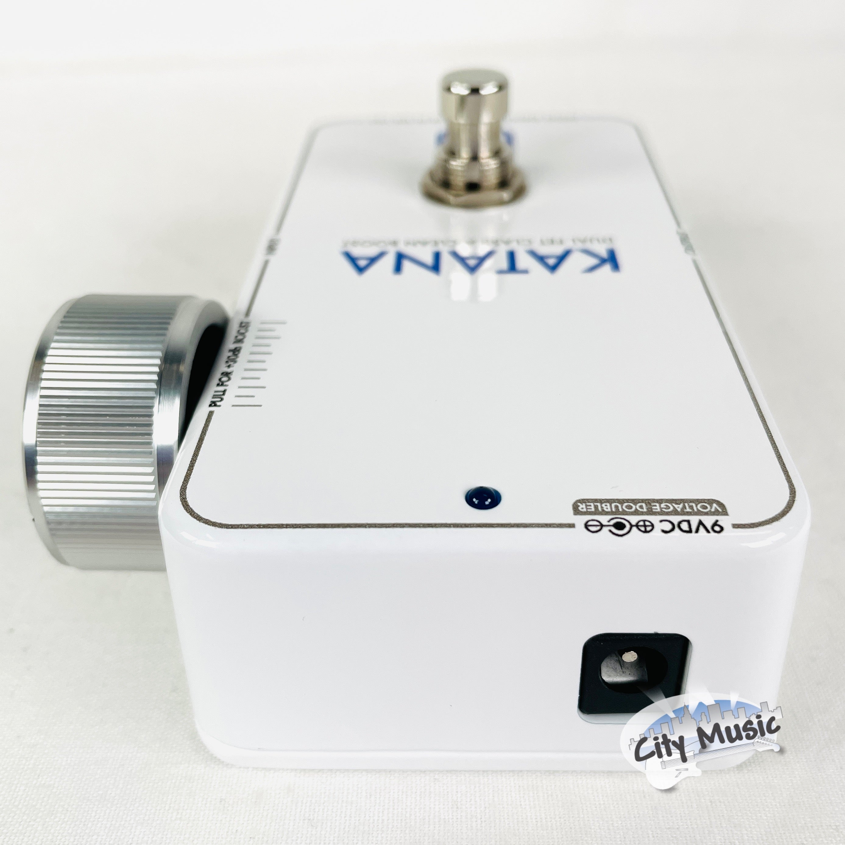 Keeley Katana Clean Boost pedal — footswitch close-up