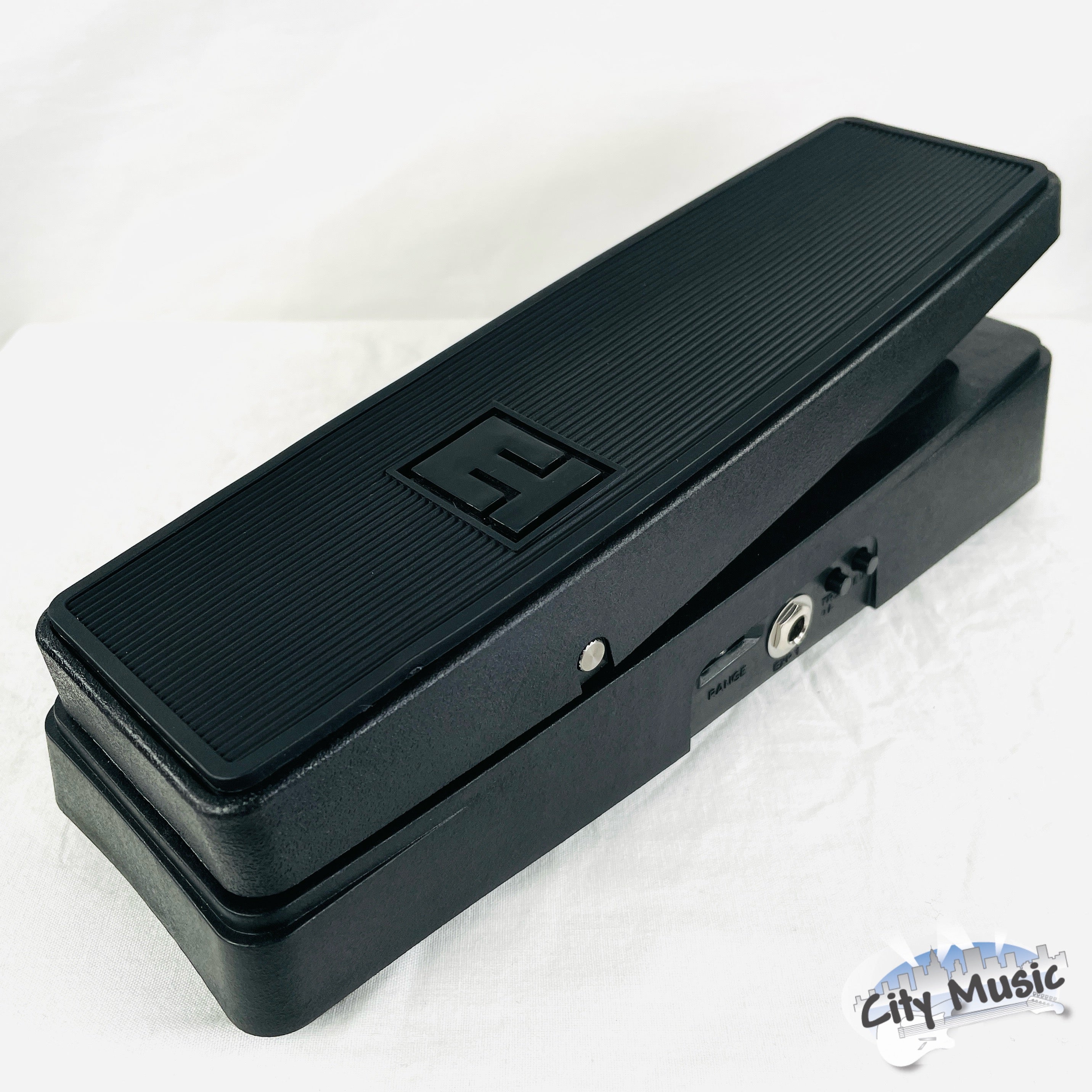 Electro-Harmonix Dual Expression Pedal — full view