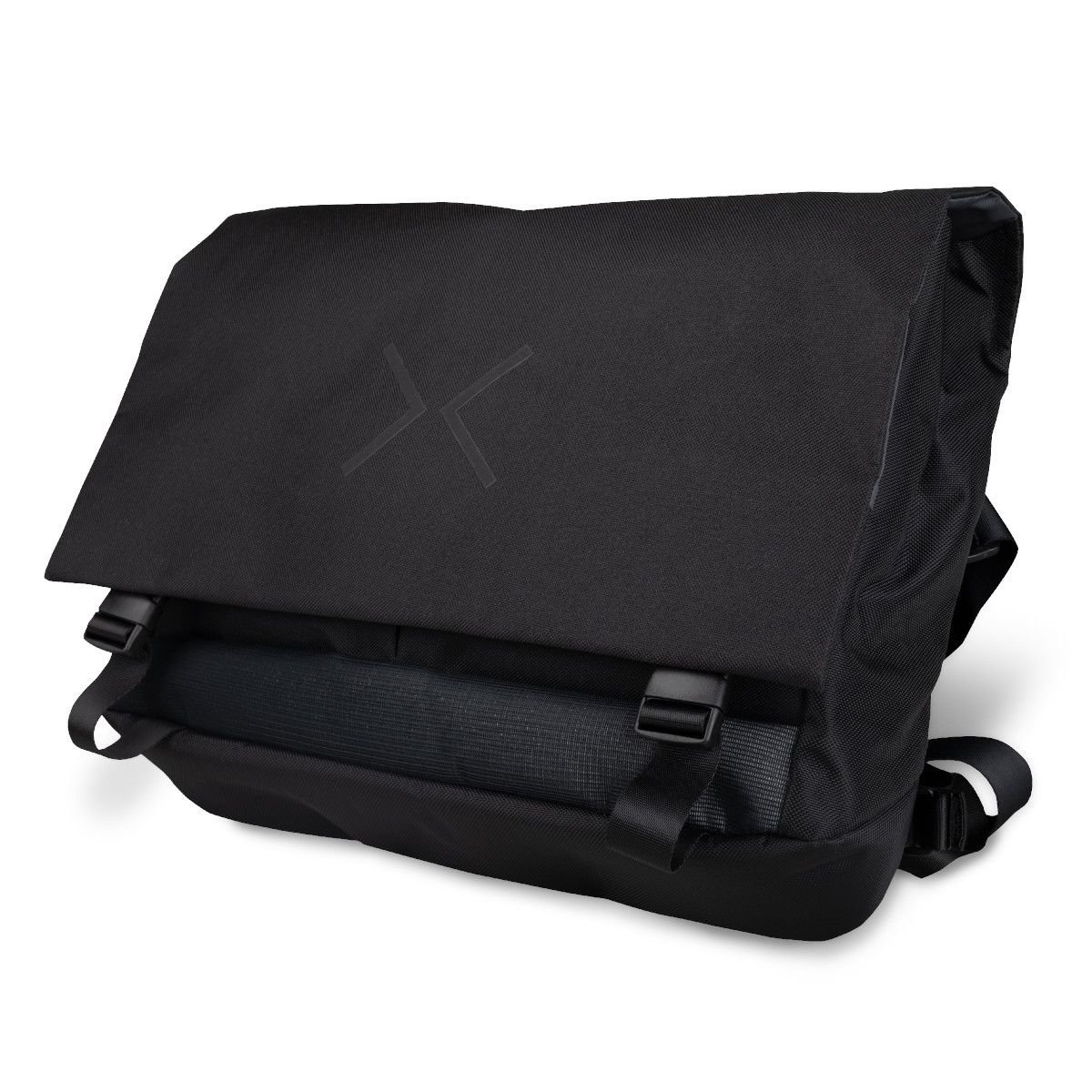 Line 6 HX Messenger carrying bag — black exterior front view