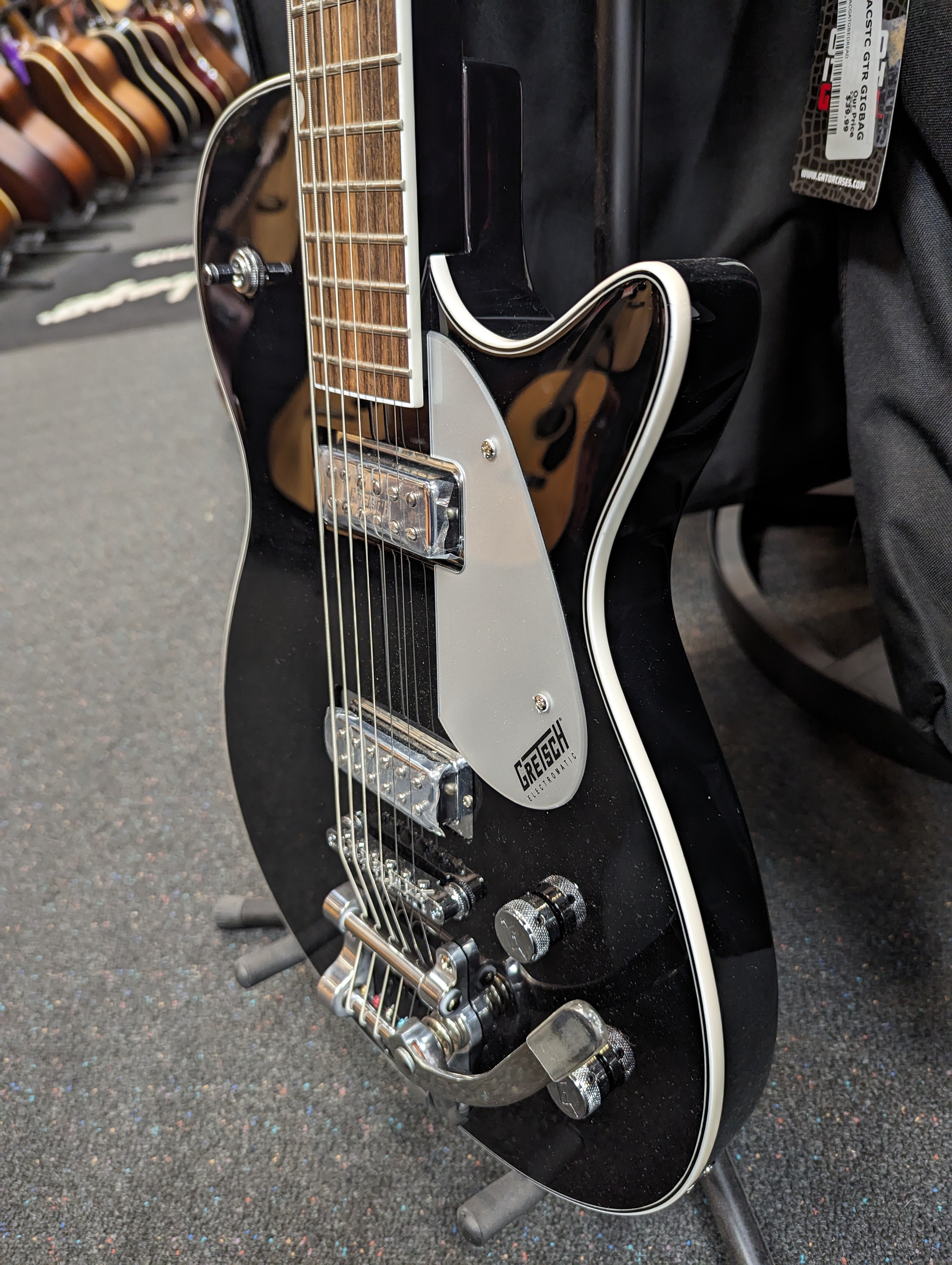 Gretsch G5260T Electromatic Jet Baritone with Bigsby — Black Bigsby tailpiece
