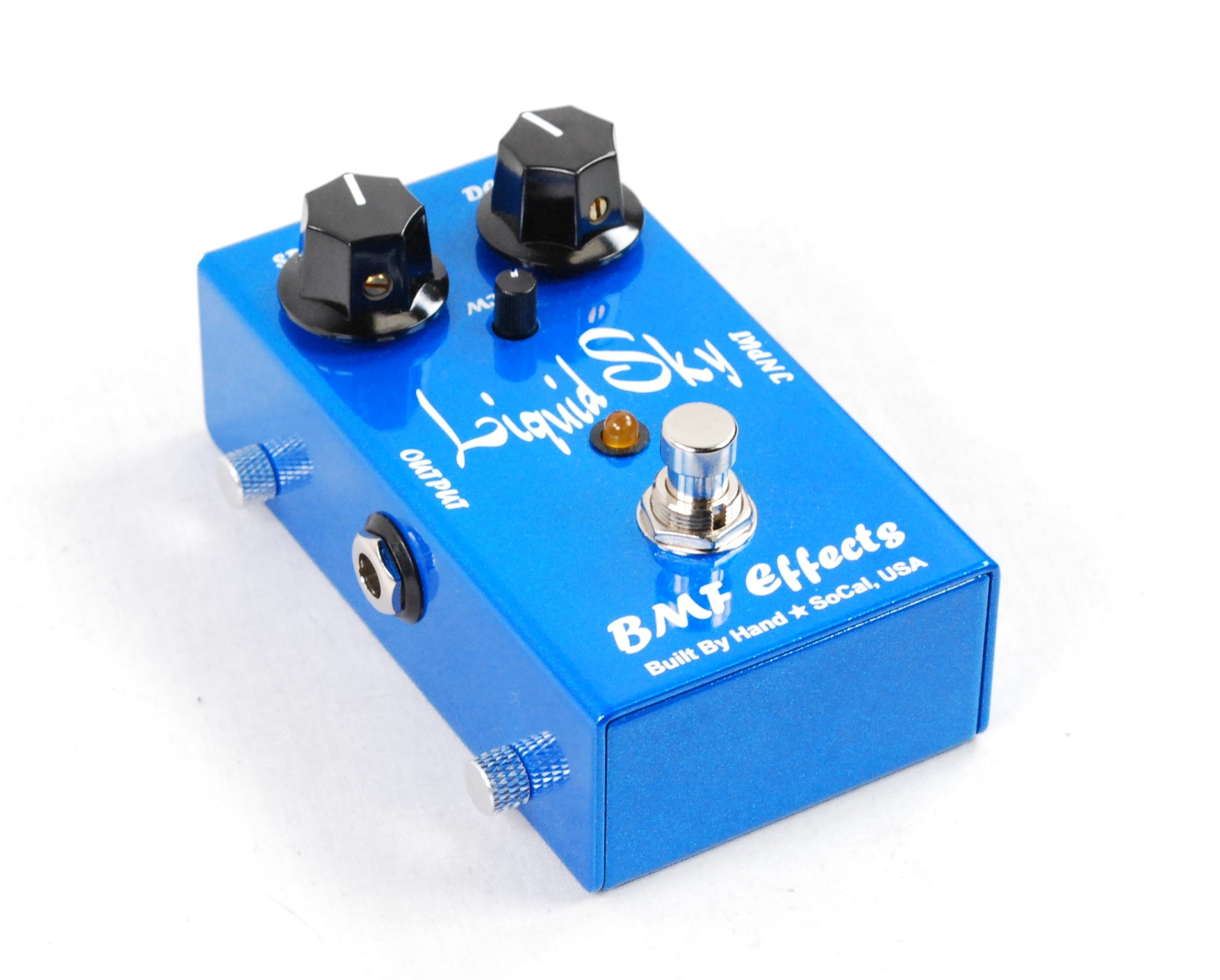 BMF Effects Liquid Sky analog chorus pedal rear jacks