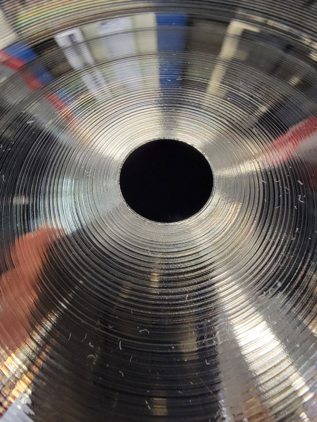Zildjian A20513 A Custom 15 Crash - edge profile close-up