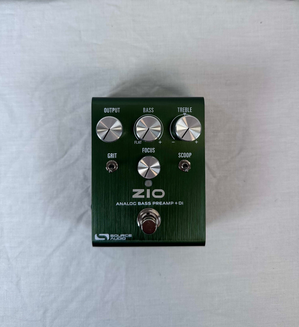 Source Audio ZIO bass preamp DI pedal — top control panel