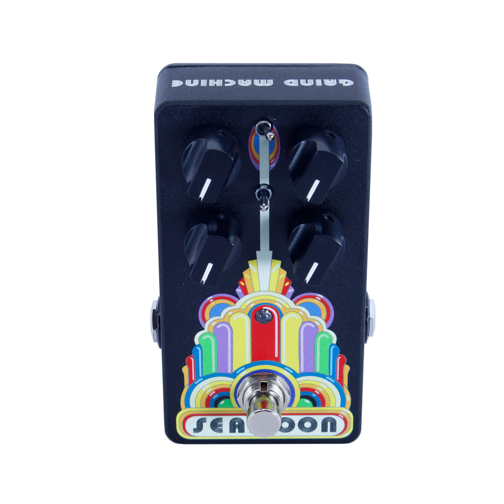 Seamoon Grind Machine bass overdrive pedal art-deco graphic detail