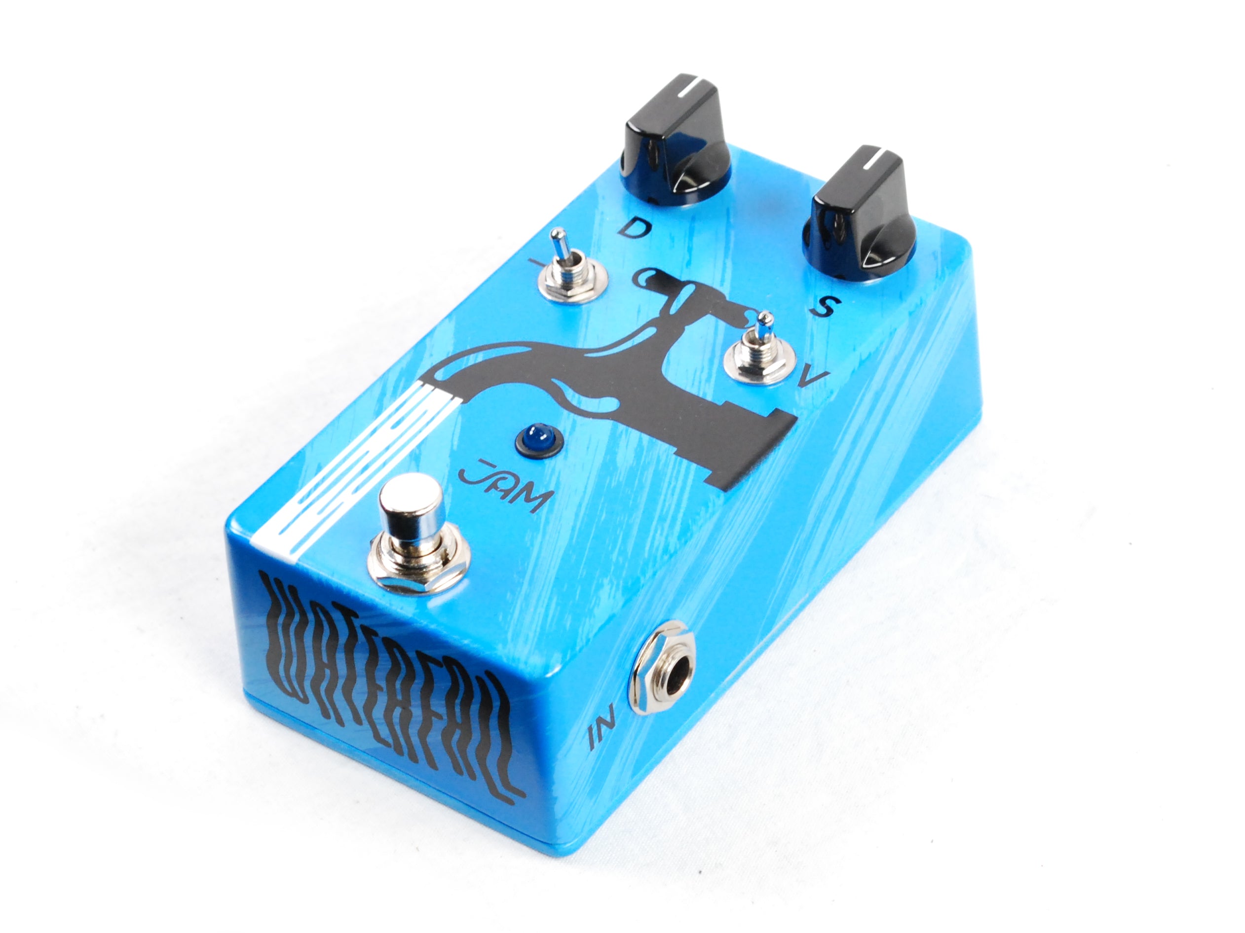 JAM Pedals Waterfall chorus pedal — rear jacks