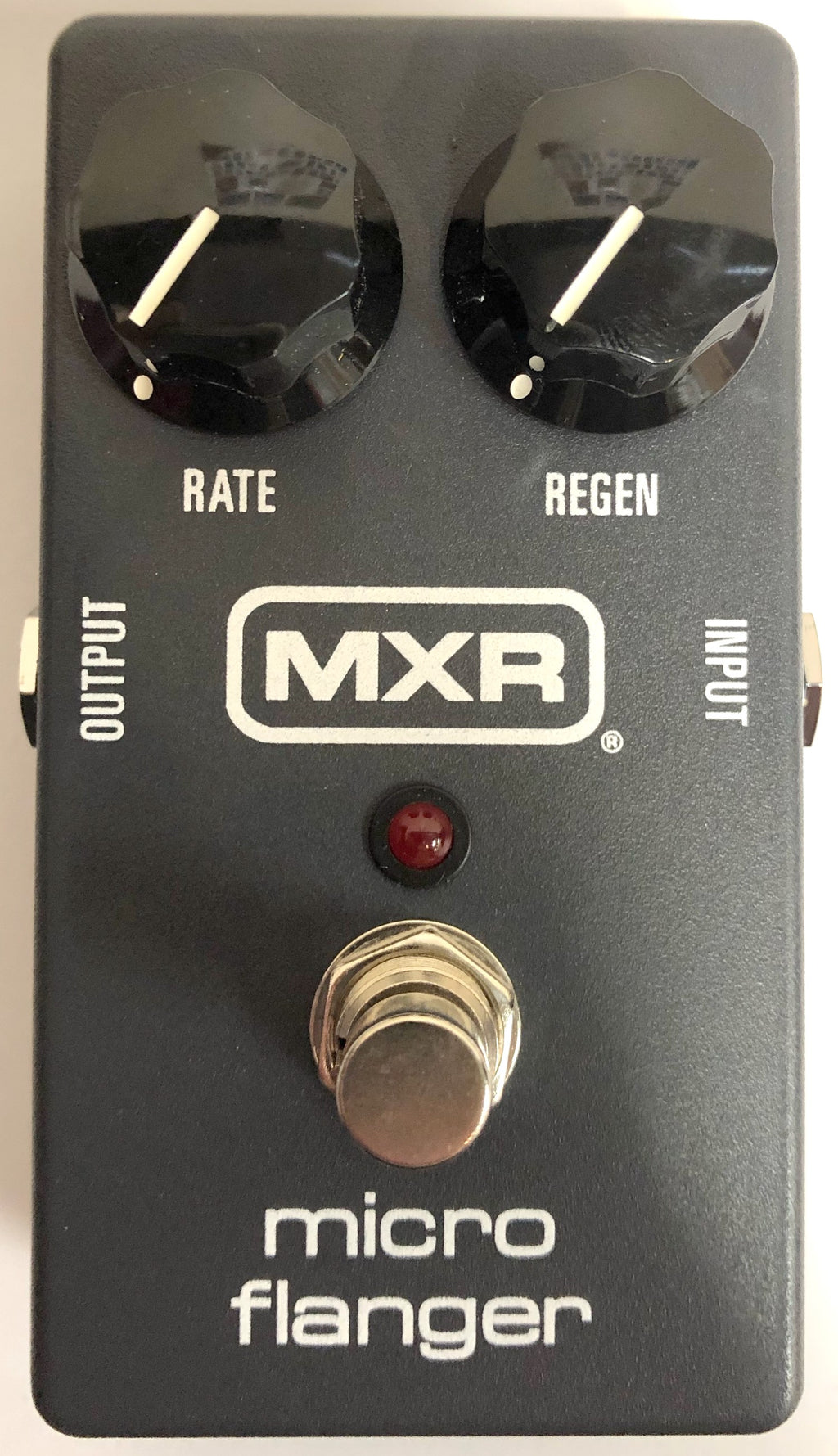 MXR M152 Micro Flanger pedal — black enclosure with Rate and Regen knobs
