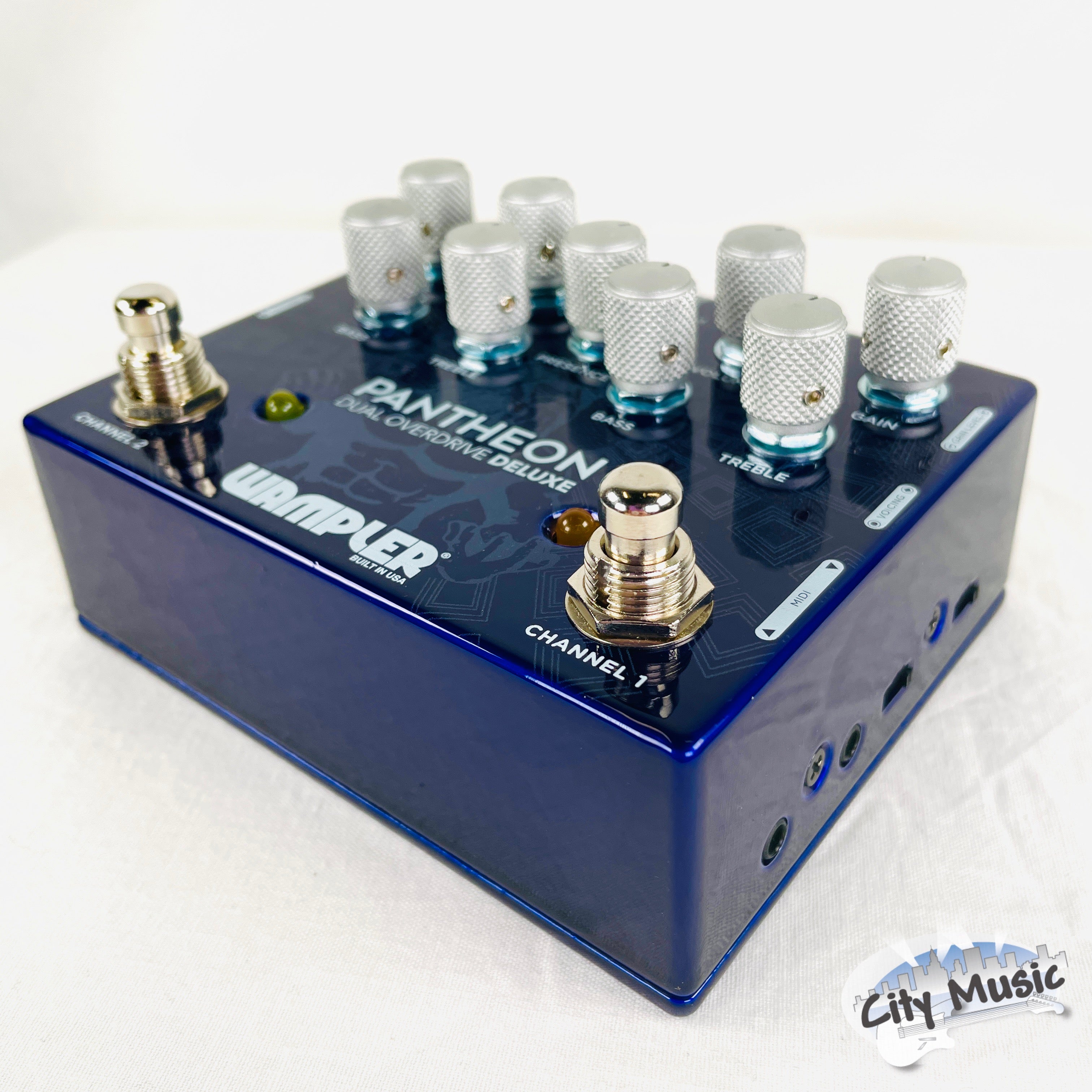 Wampler Dual Pantheon Deluxe overdrive pedal — MIDI and jacks detail