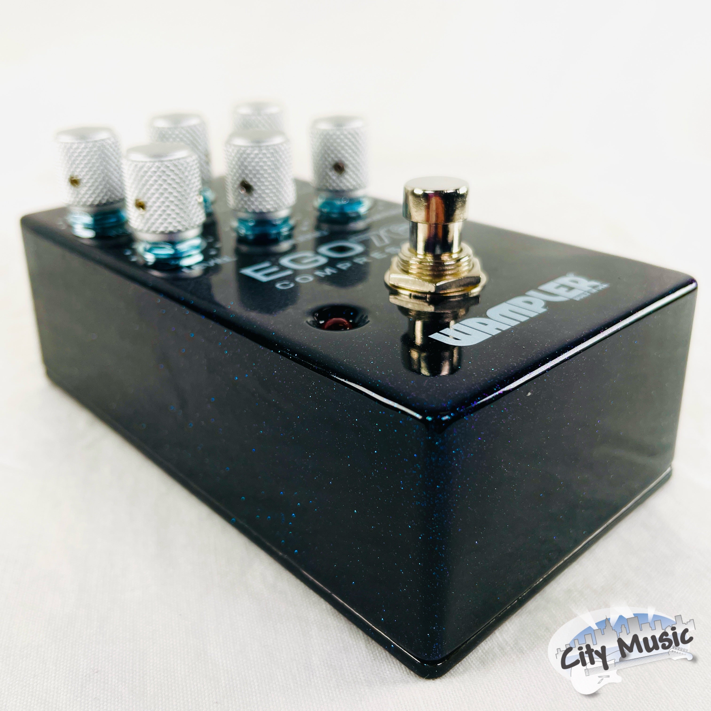 Wampler Ego 76 Compressor pedal — Tone, Attack, Release knobs detail