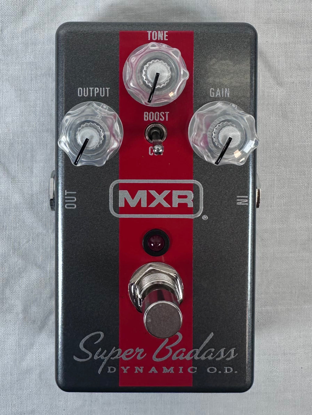 MXR M249 Super Badass Dynamic O.D. pedal - silver and red enclosure front