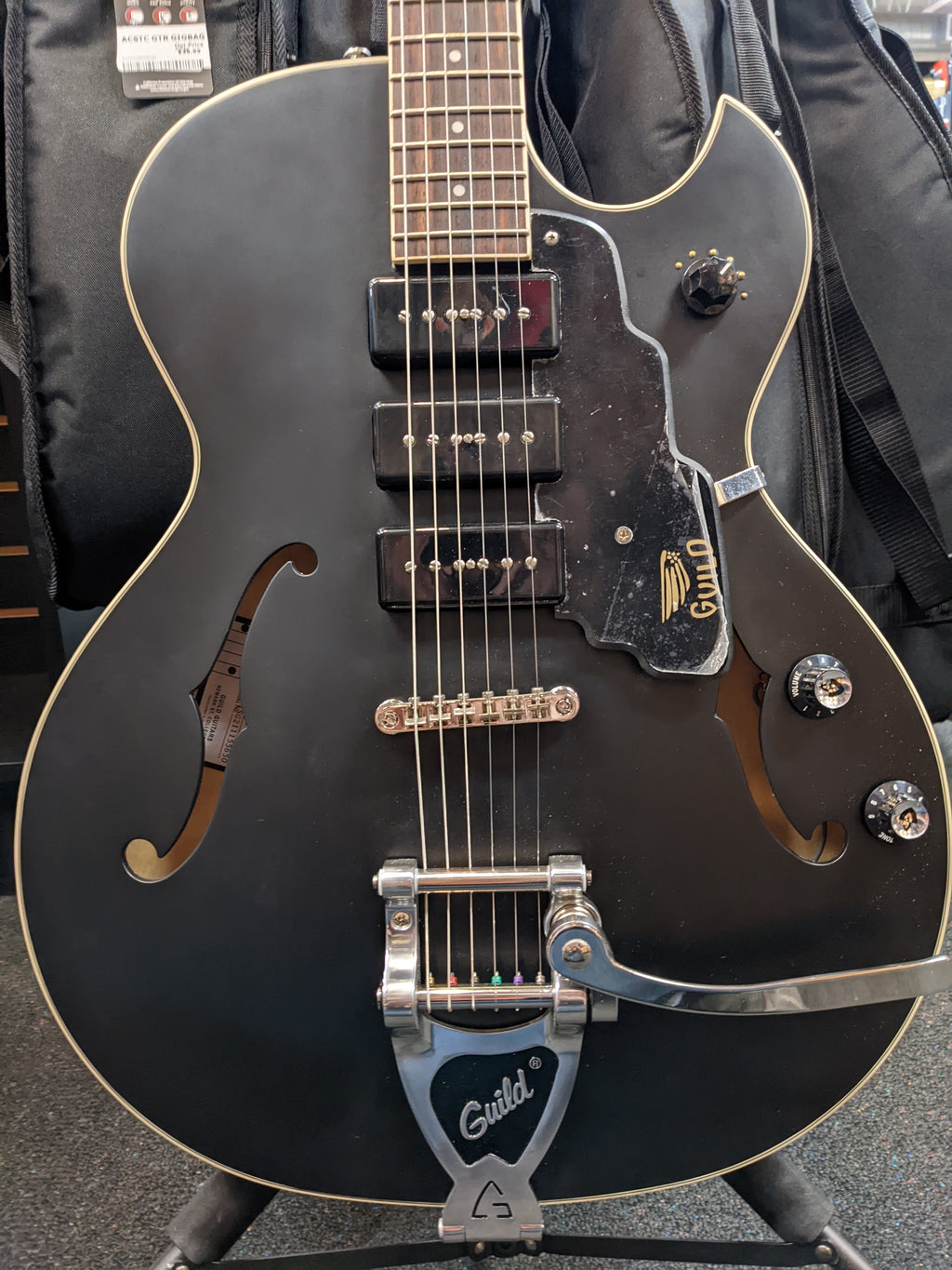 Guild Starfire I Jet90 Satin Black guitar headstock