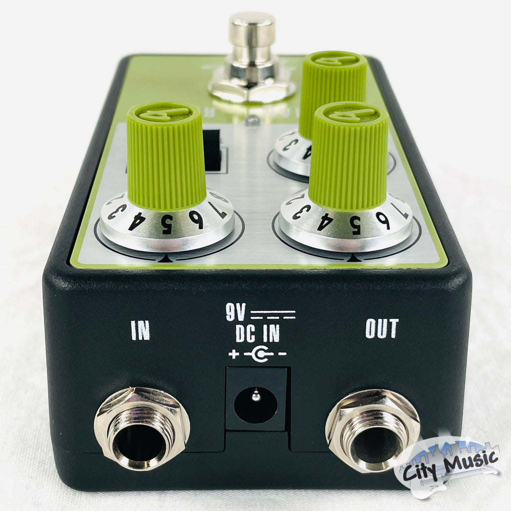 Used Fender Bassman Reverb Guitar Effects Pedal в™«