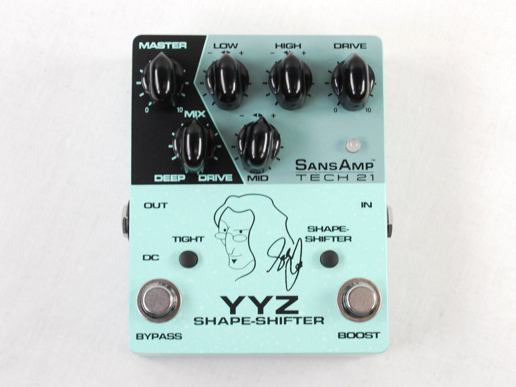 Tech 21 YYZ Shape-Shifter Geddy Lee SansAmp bass pedal control knobs detail