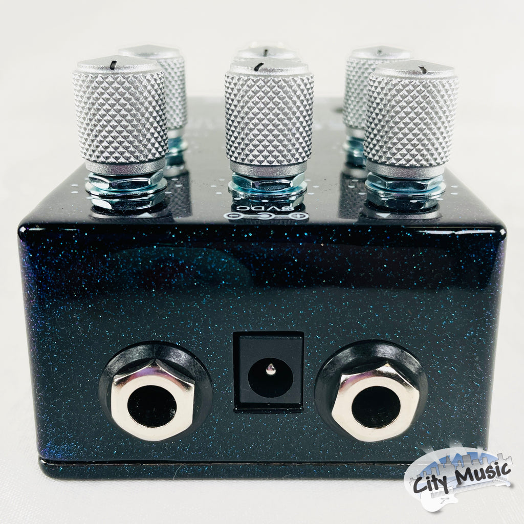 Wampler Ego 76 Compressor pedal — footswitch and LED detail