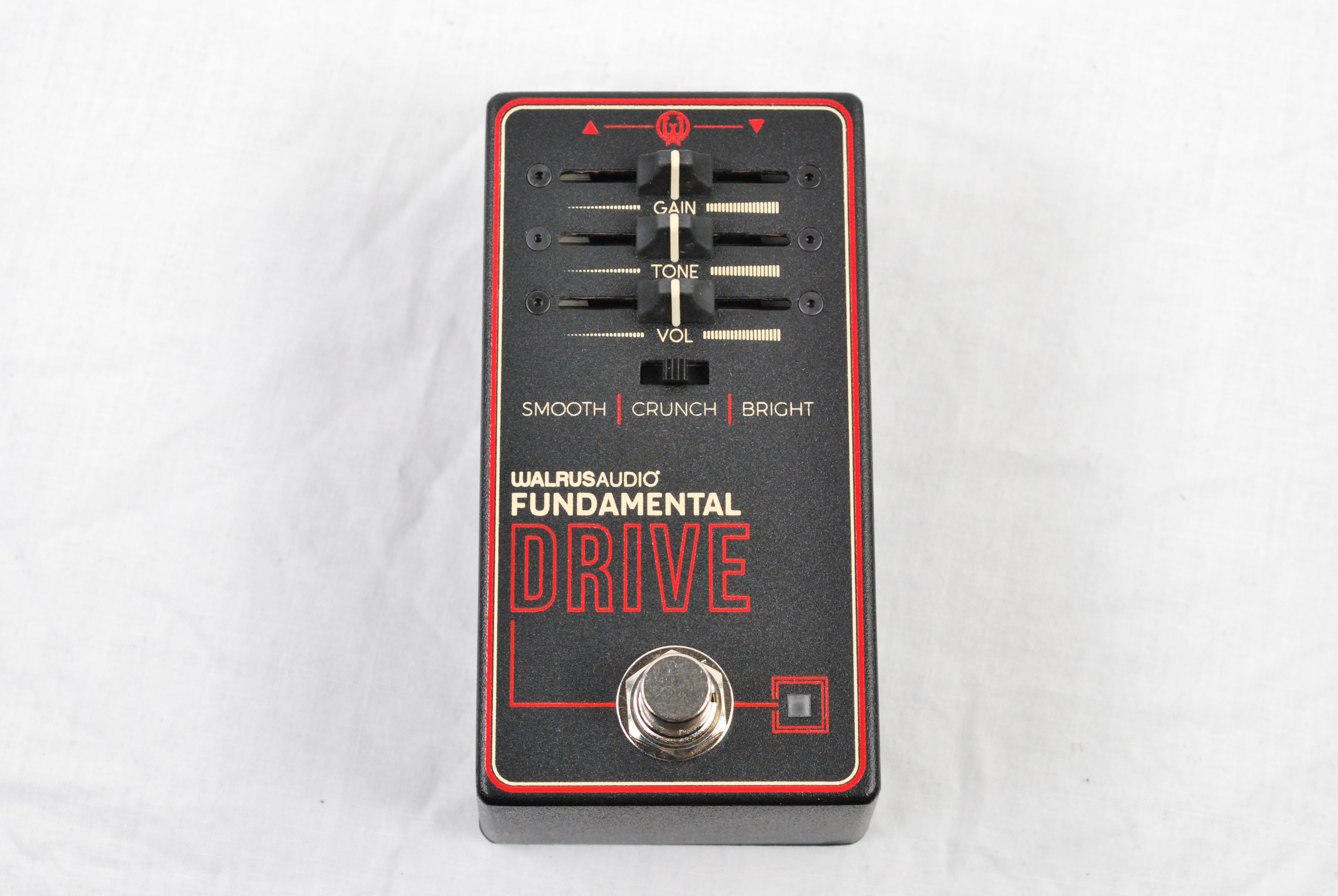 Walrus Audio Fundamental Drive overdrive pedal — top front, sliders and Smooth/Crunch/Bright switch
