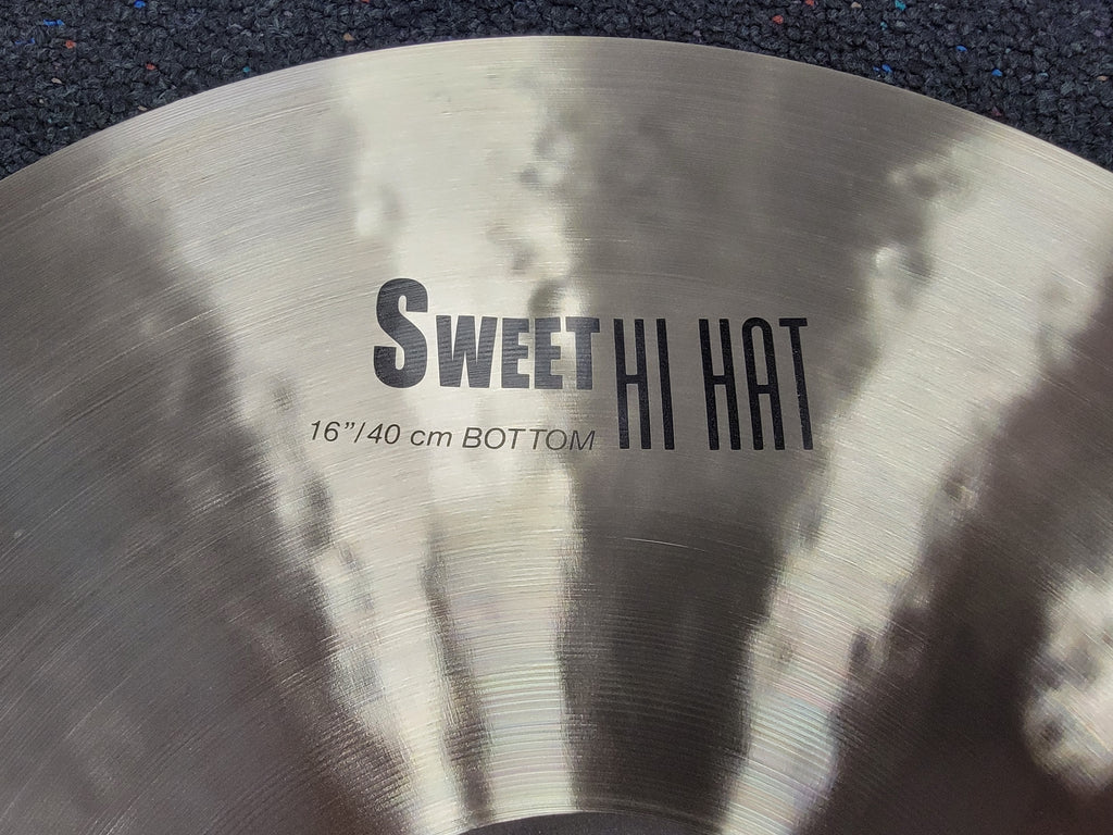 Zildjian K0726 Hi-Hat pair - in-store display angle