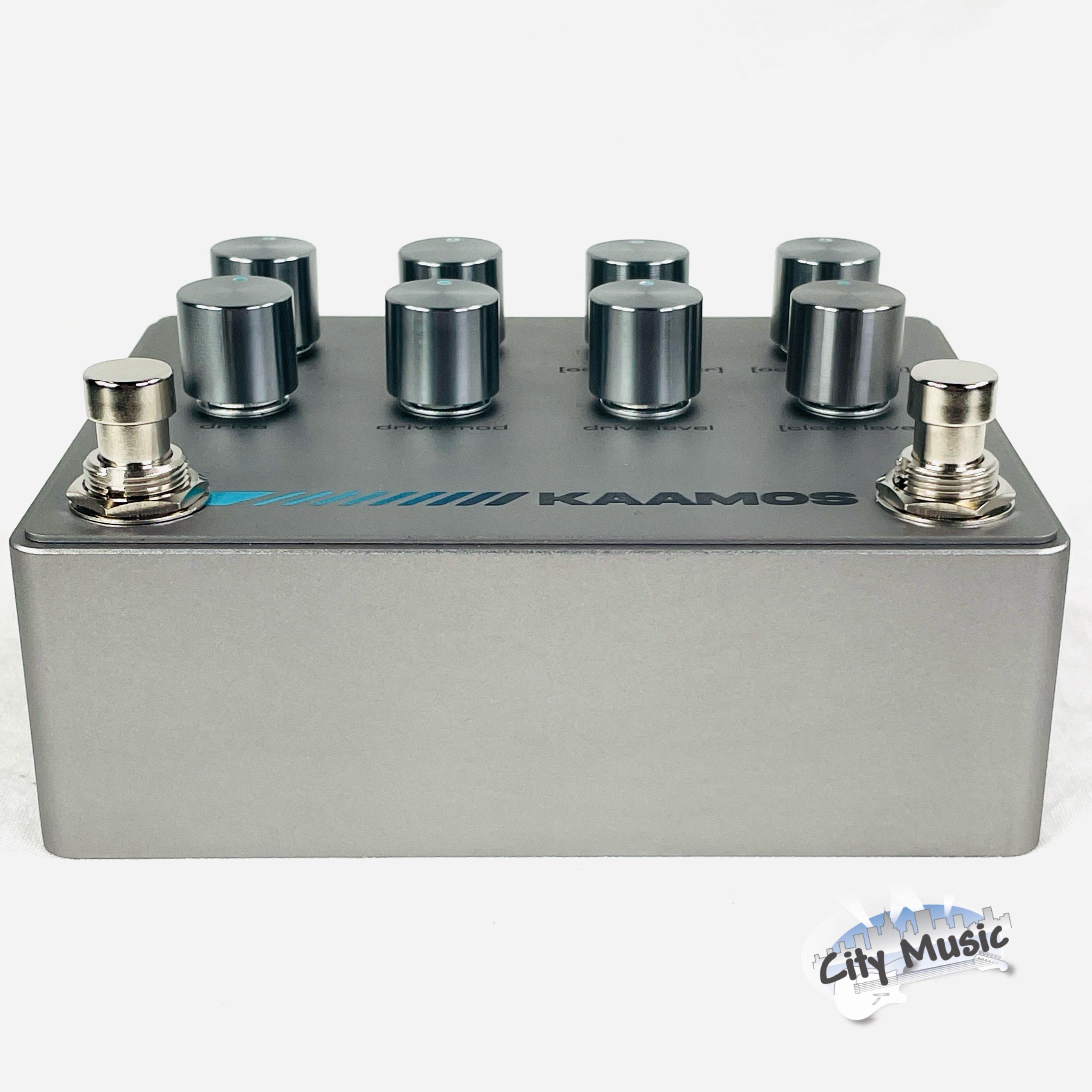 Used Darkglass Kaamos bass pedal - close-up of control knobs