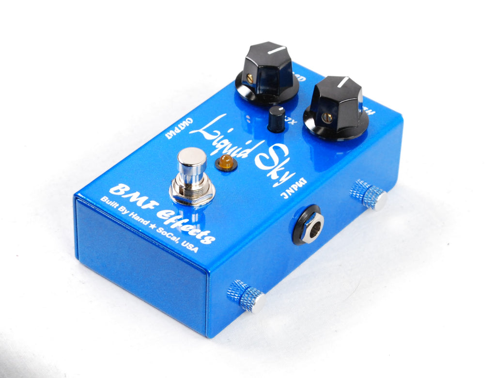 BMF Effects Liquid Sky analog chorus pedal knobs detail
