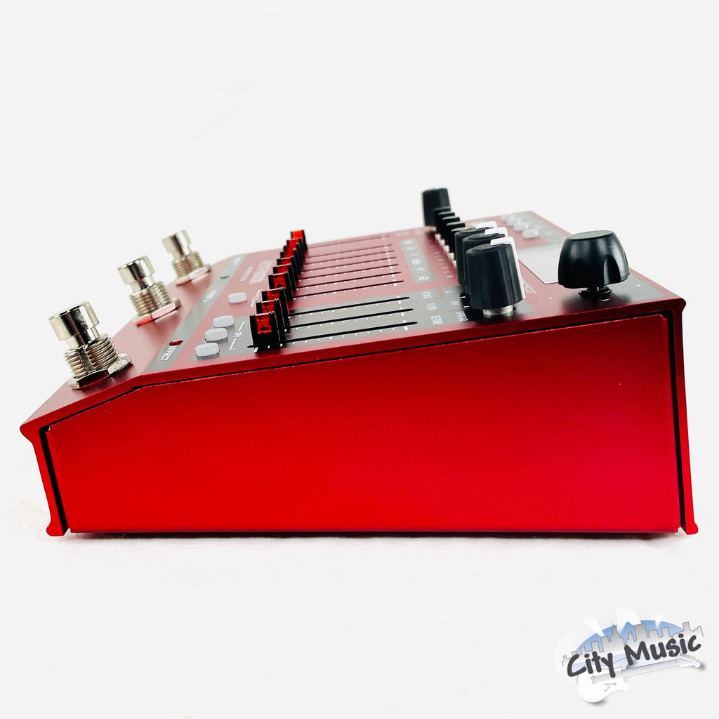 Electro-Harmonix POG3 octave pedal — footswitches