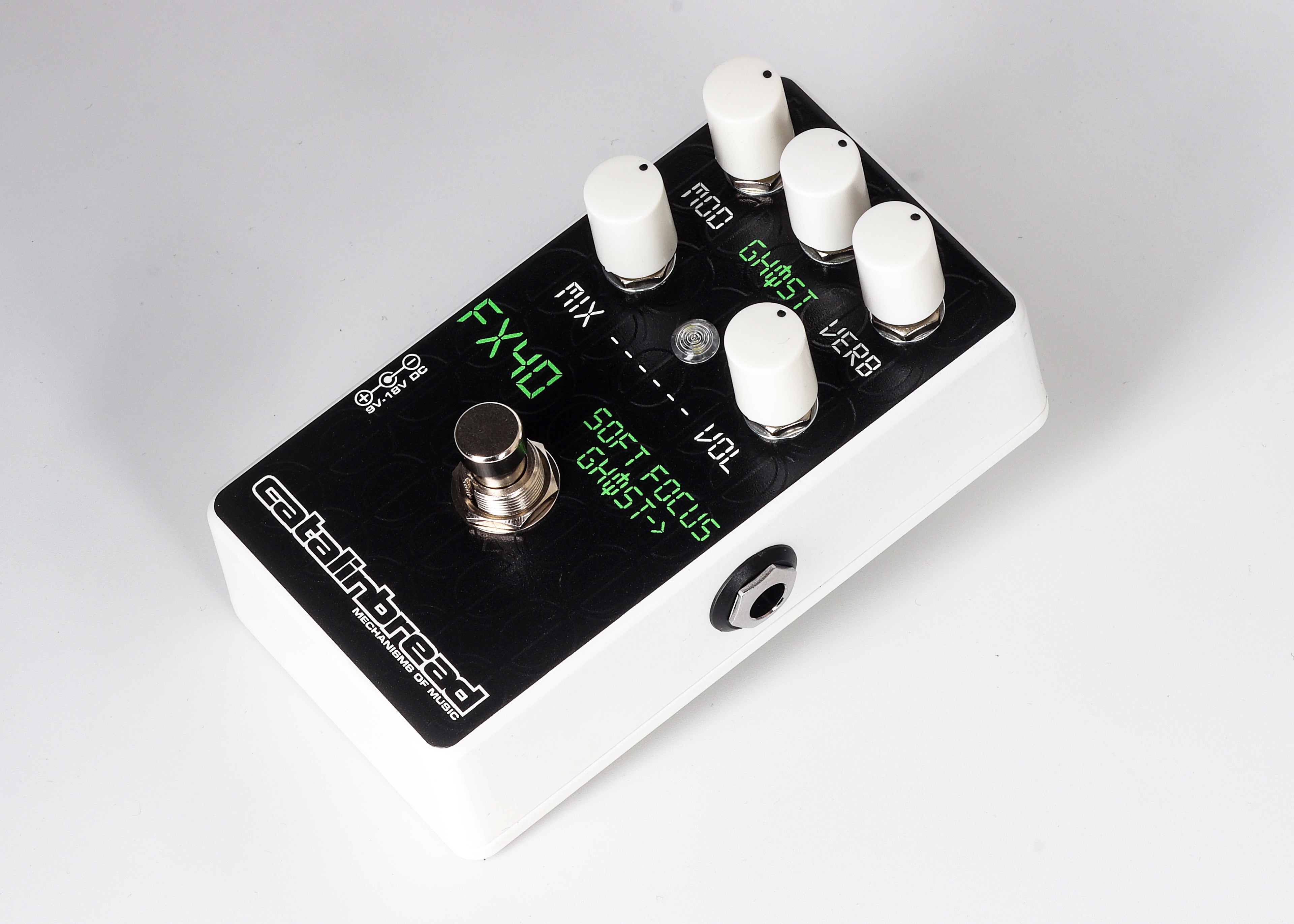 Catalinbread Soft Focus Ghost reverb pedal — side view output jack