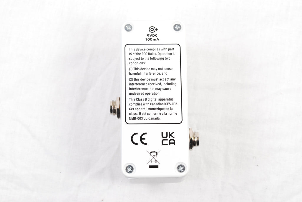 Electro-Harmonix Pico Canyon Echo delay pedal — side view