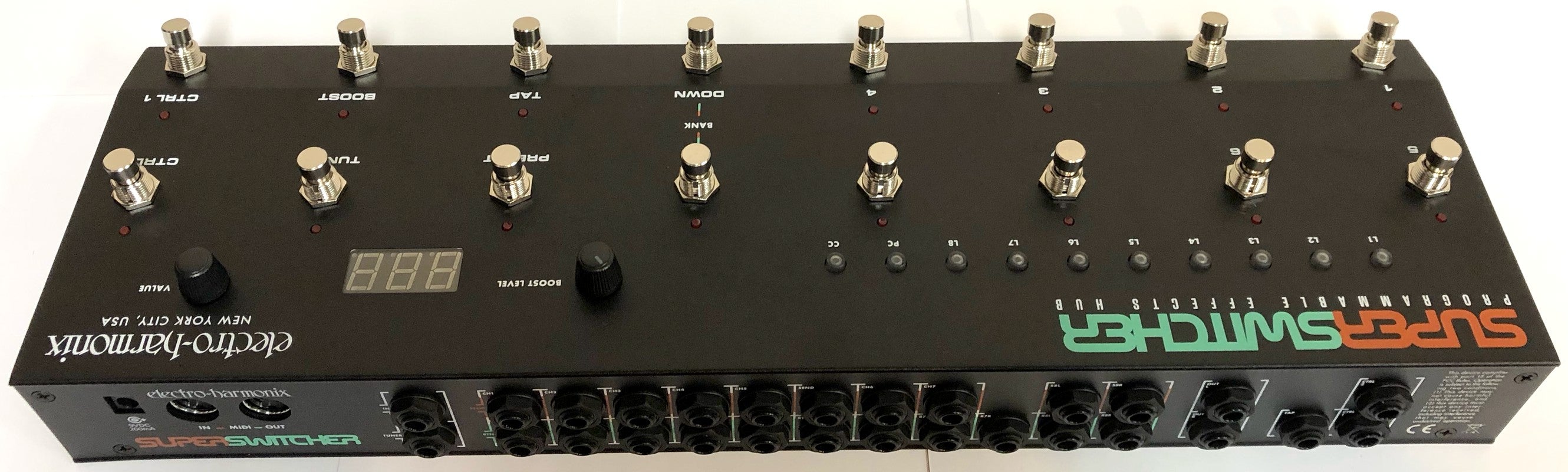 Electro-Harmonix Super Switcher effects hub — rear I/O and MIDI jacks