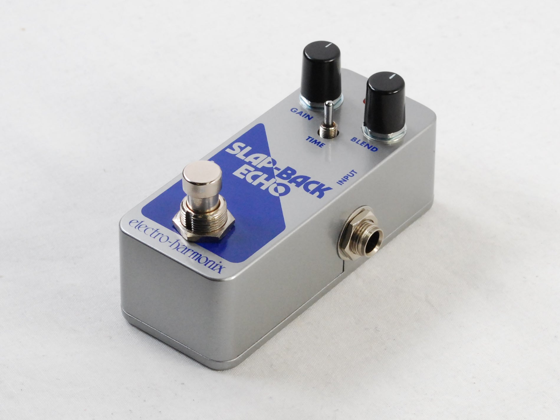 Electro-Harmonix Slap-Back Echo analog delay pedal — Pico chassis detail
