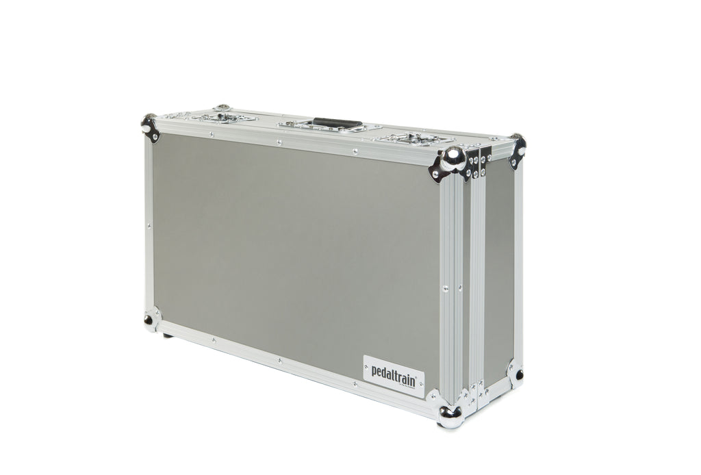 Pedaltrain Classic 2 - side profile of pedal board