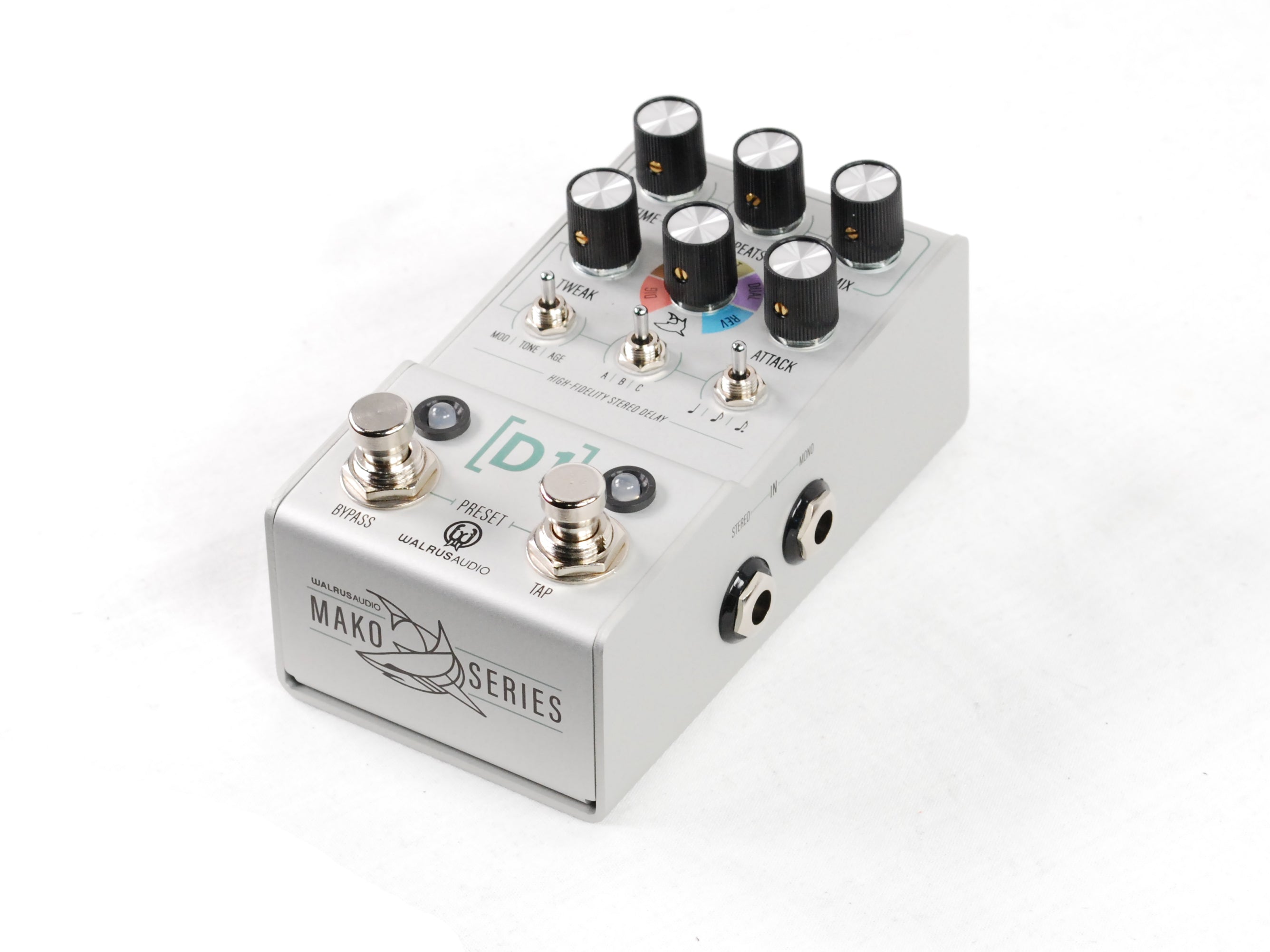 Walrus Audio MAKO D1 V2 delay pedal — side jacks and rear view