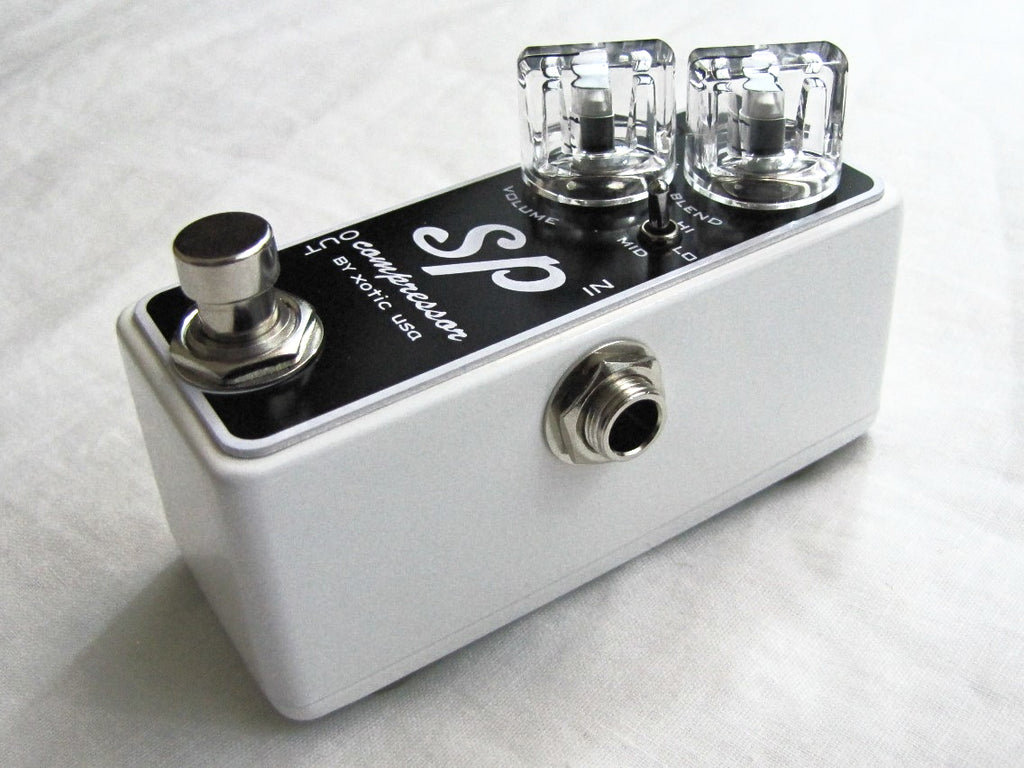 Xotic SP Compressor - side view input output connections