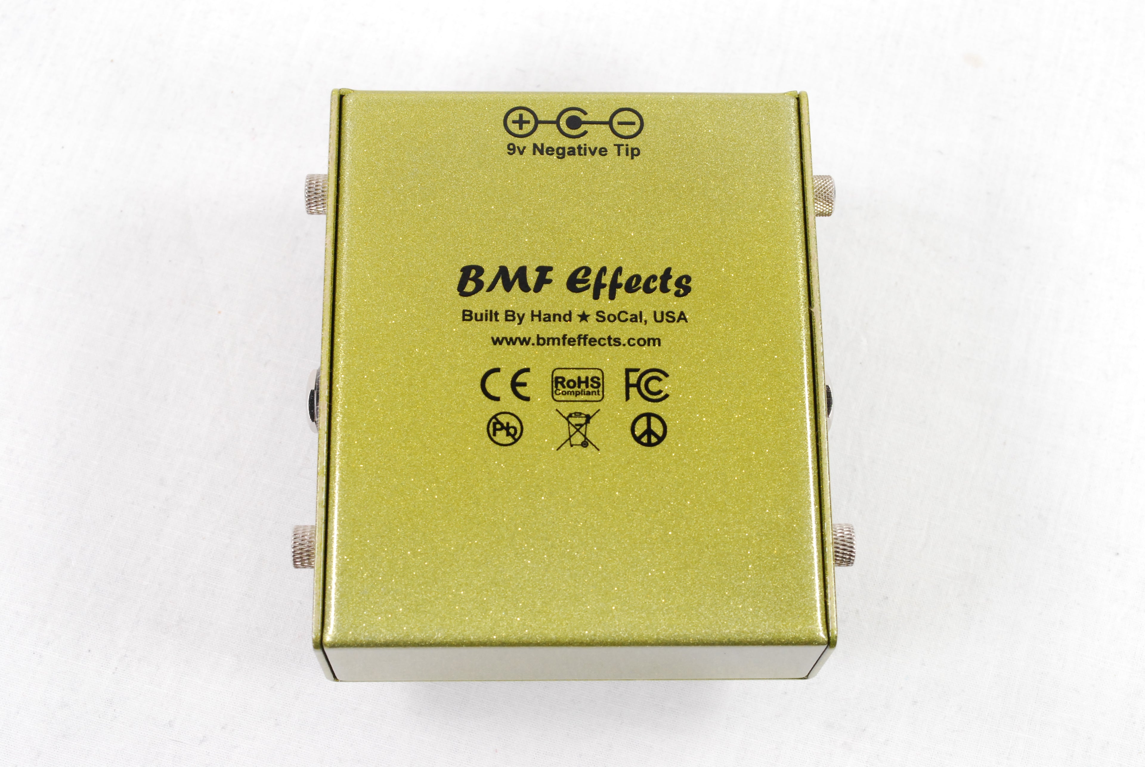 BMF Effects 7th Syzmenzab fuzz octave pedal side view