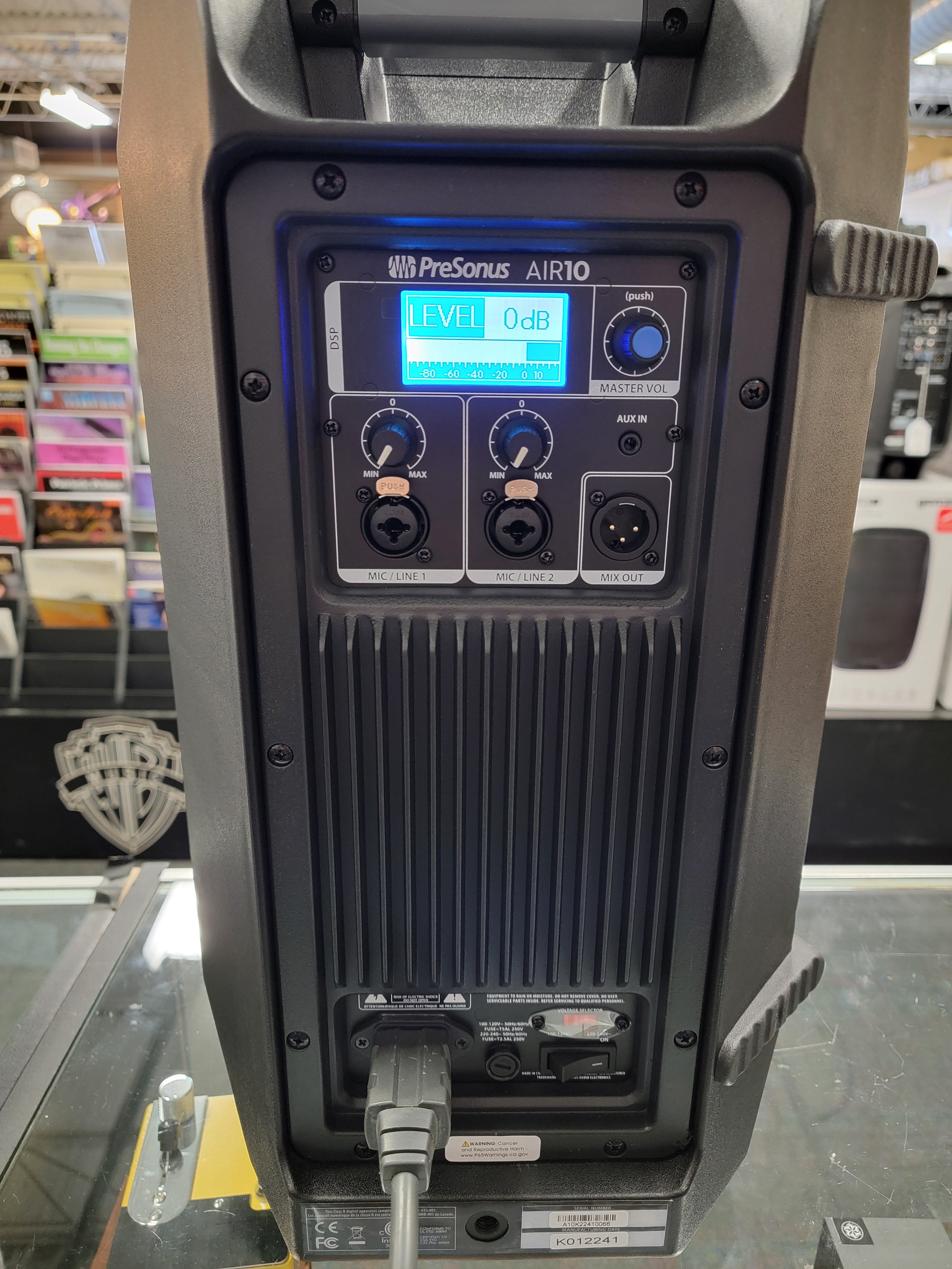 PreSonus AIR10 active loudspeaker, ergonomic handle detail