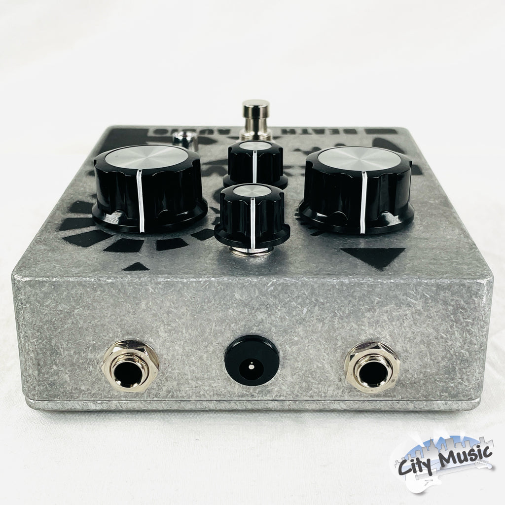 Used Death By Audio Bass War Fuzz Guitar Effects Pedal в™«