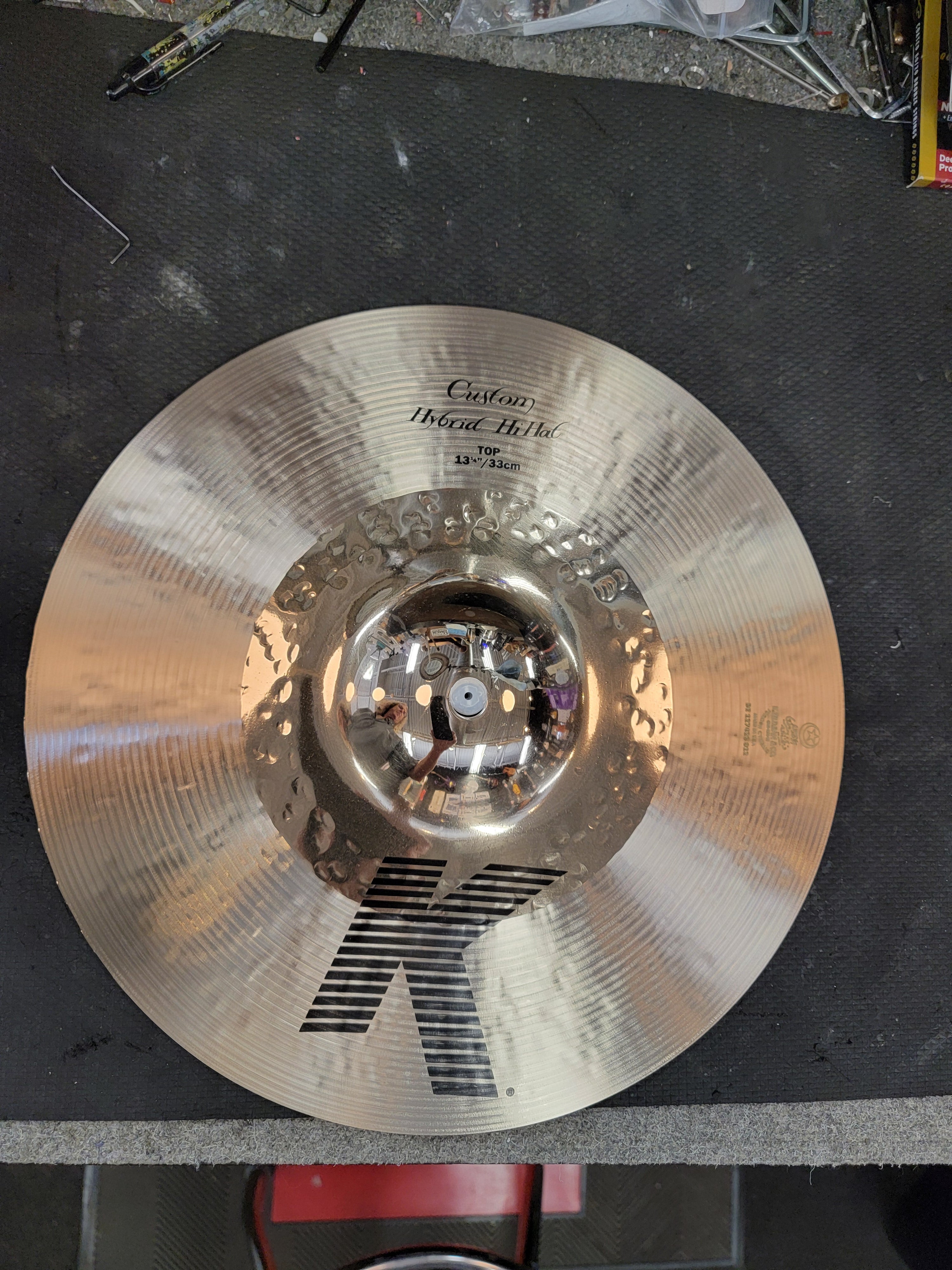Zildjian K1213 K Custom Hybrid Hi-Hat - side profile showing medium weight