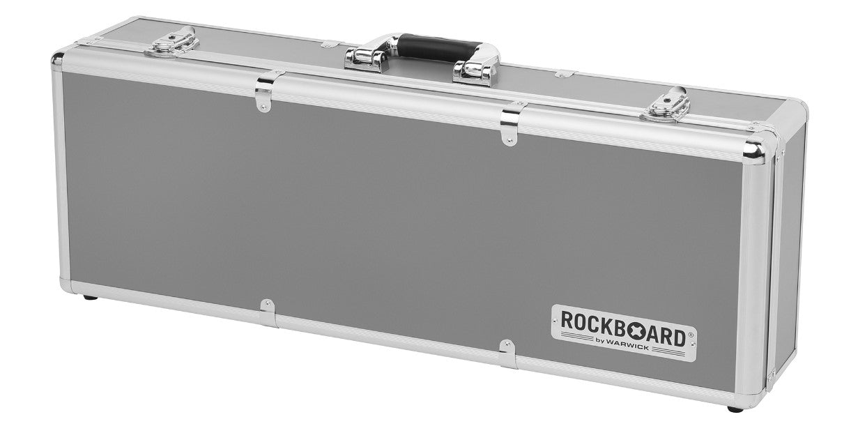 RockBoard Tres 3.3 flight case latch and handle detail