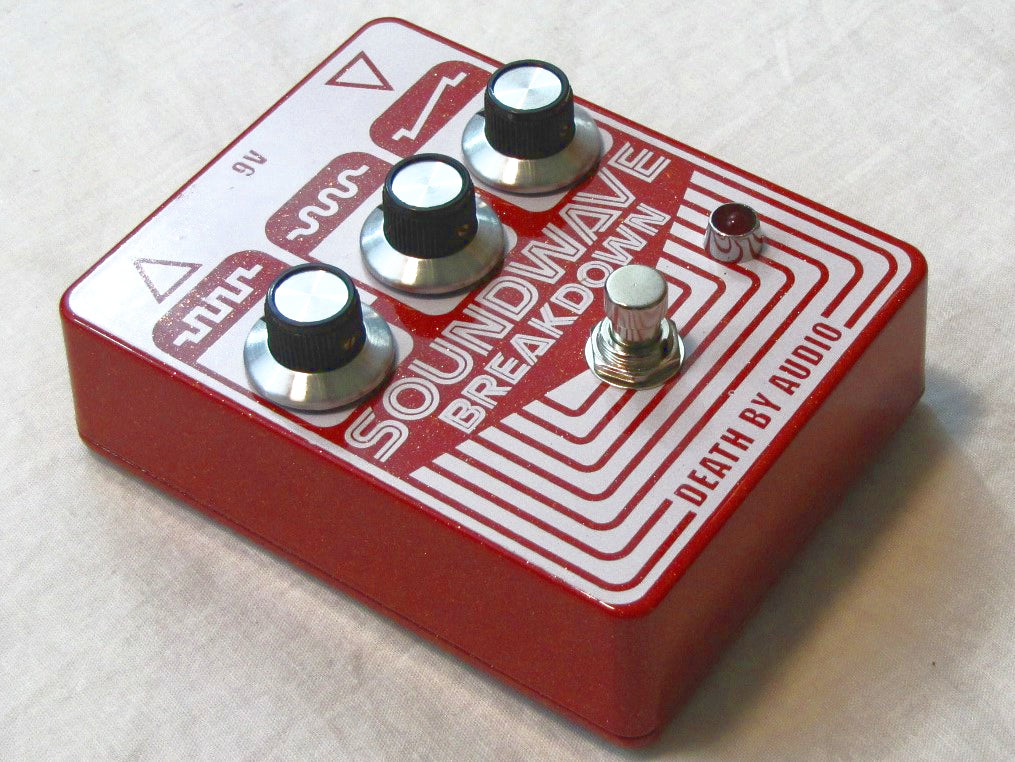 Death By Audio Soundwave Breakdown fuzz pedal — side jacks view