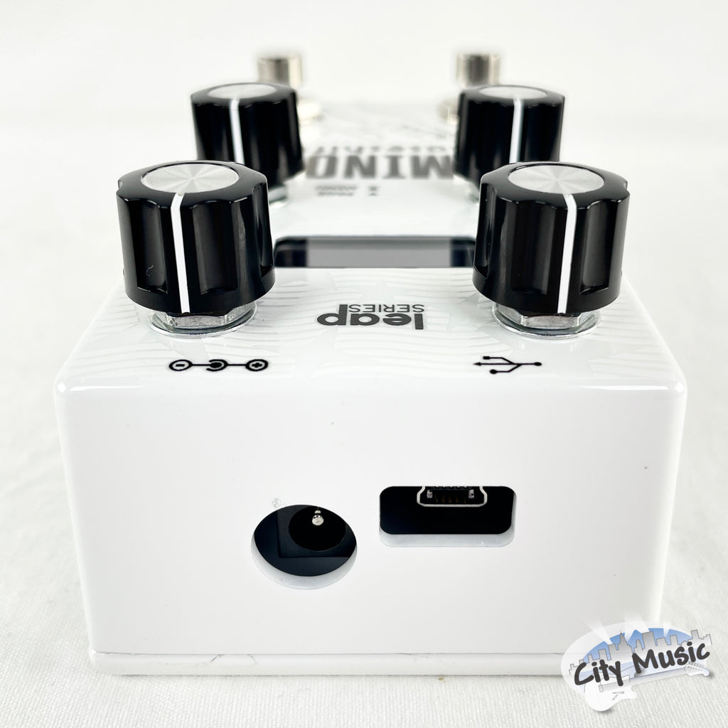Used Alexander Luminous phaseshifter pedal — detail