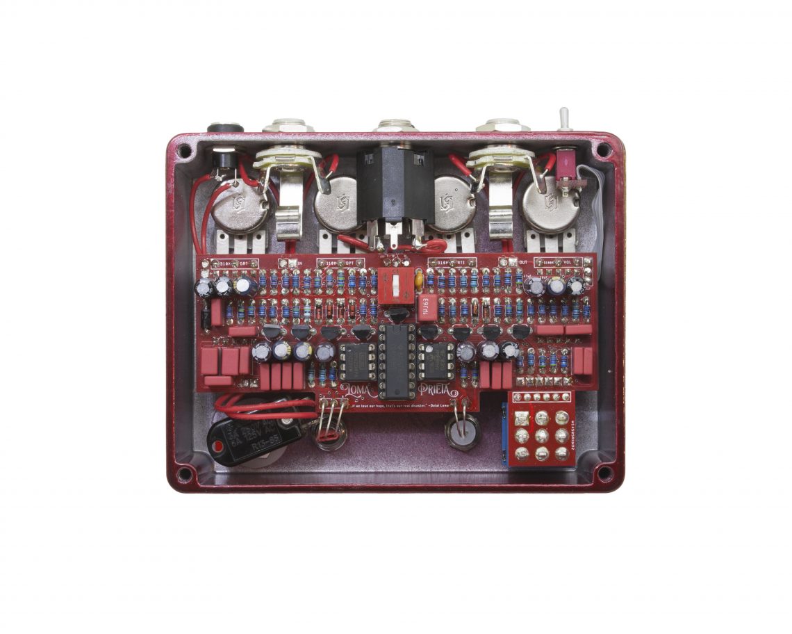CopperSound Loma Prieta red tremolo pedal control knobs detail