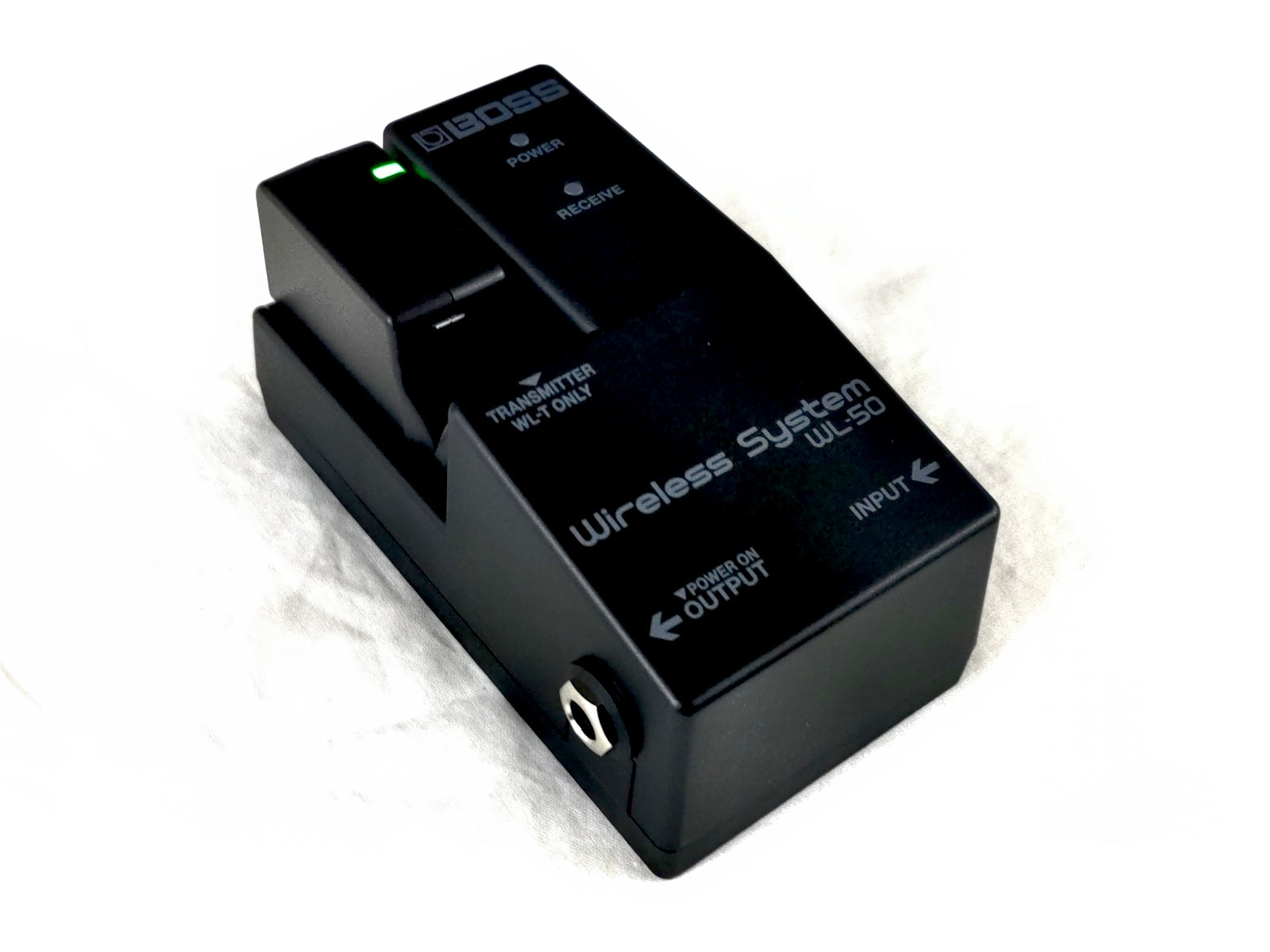 Boss WL-50 wireless system — transmitter and dock view