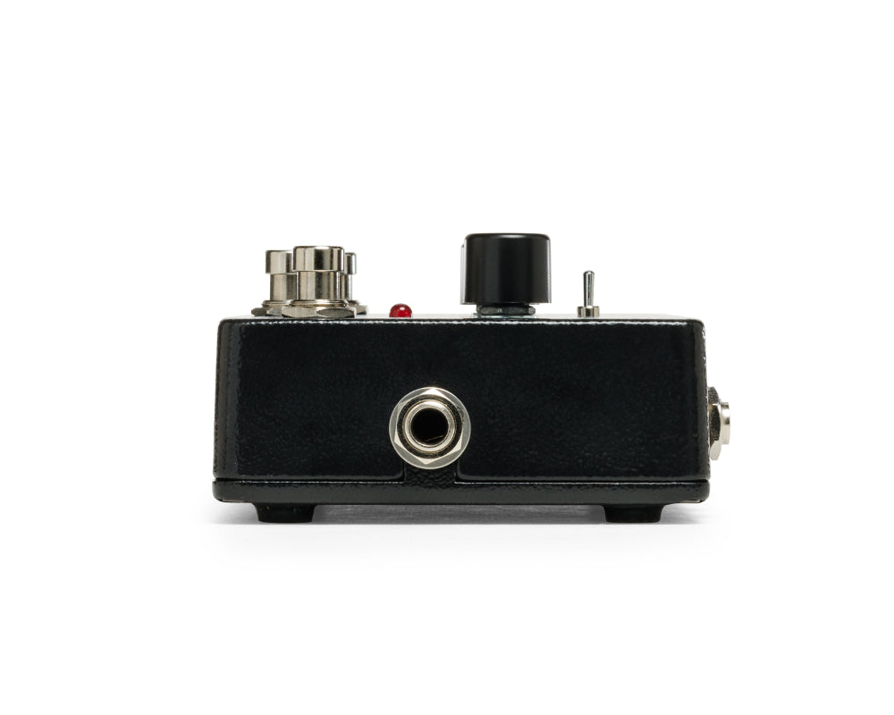 Electro-Harmonix Switchblade Pro switcher pedal — input and output jacks