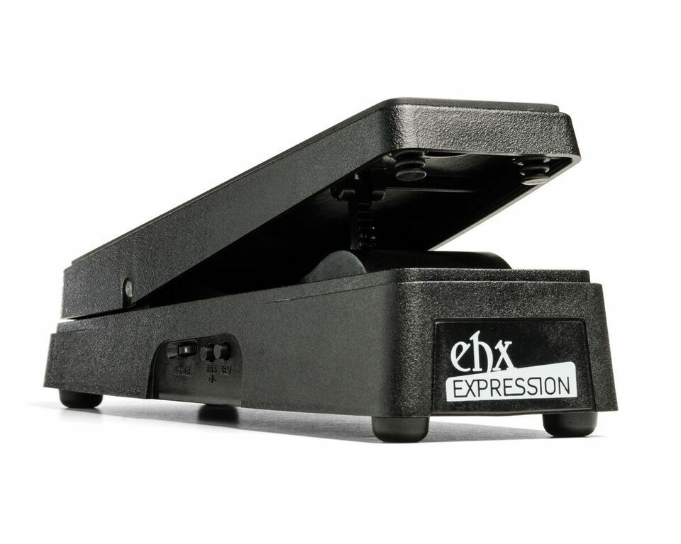 Electro-Harmonix Performance Series expression pedal — black, angled hero view