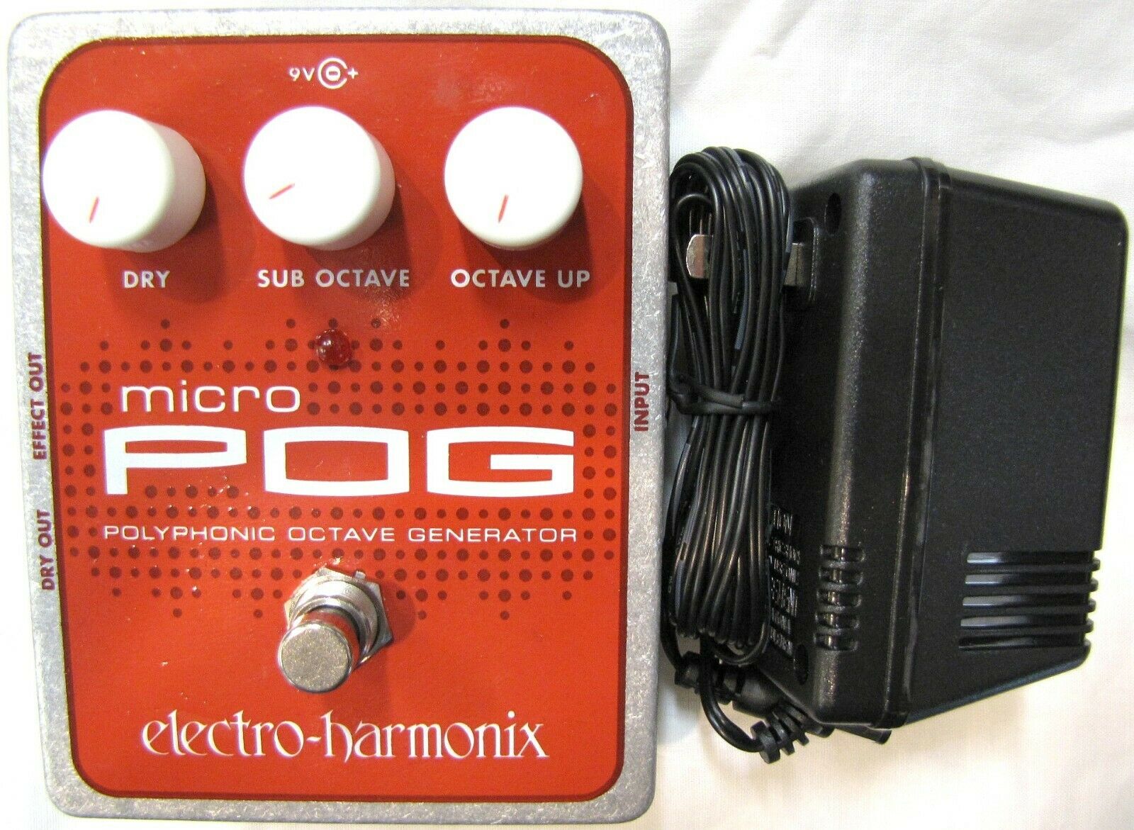 EHX Micro POG pedal knobs detail