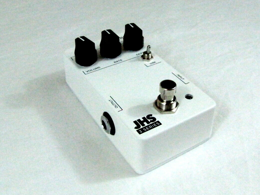 JHS 3 Series Chorus pedal — side view showing input output and power jack