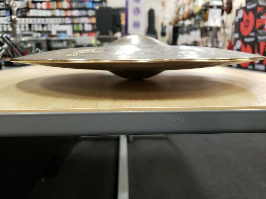 Zildjian K Custom Special Dry hi hat cymbal edge